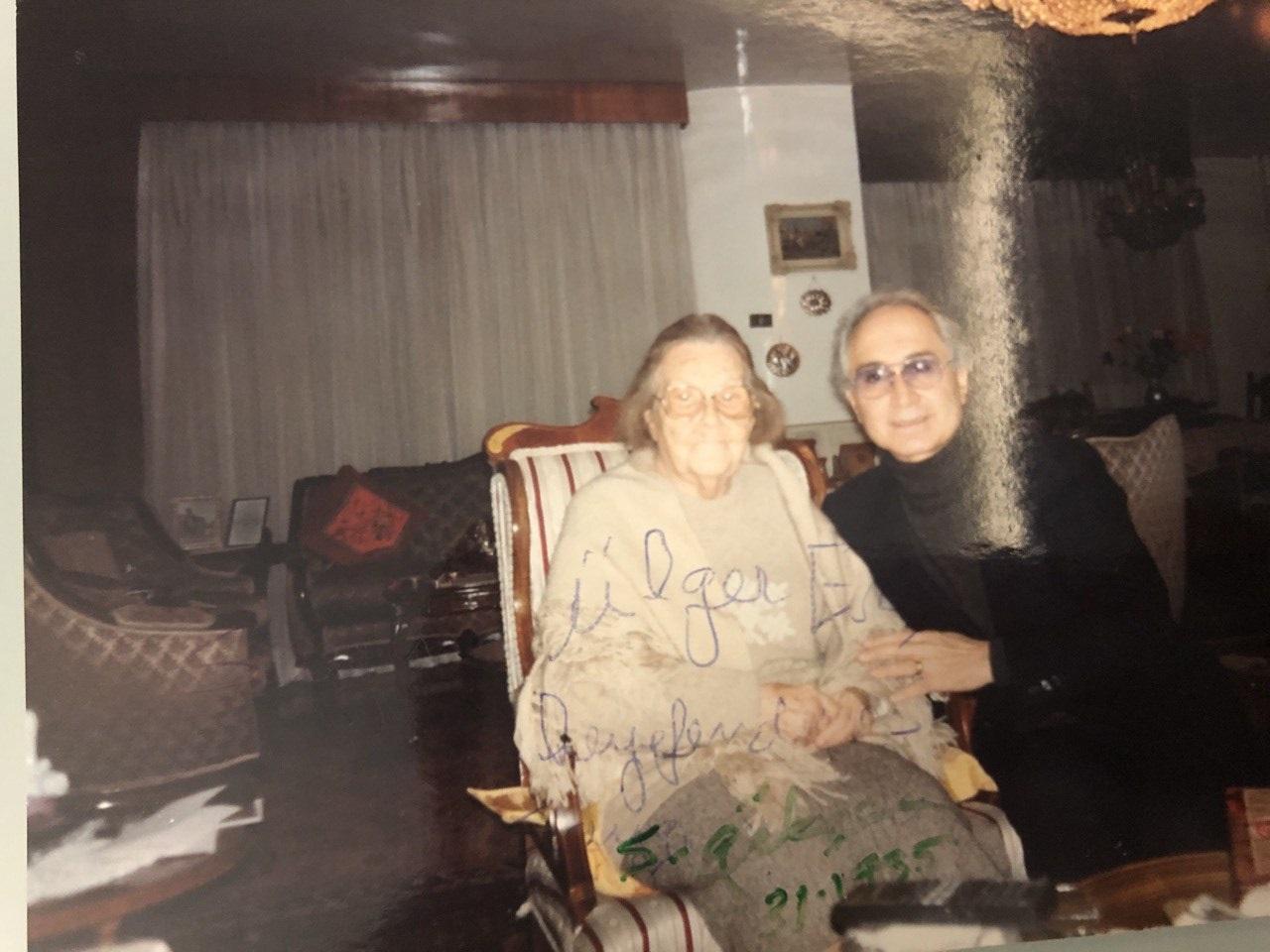 Sabiha Gökçeni 20nci ölüm yıl dönümünde manevi oğlu bilinmeyen fotoğraflarıyla onu anlattı