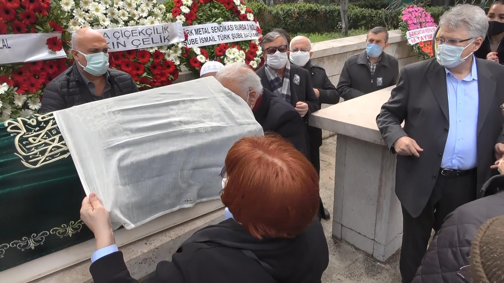 Aşkı için Türk vatandaşı olup, Müslümanlığı seçen Zehra Deniz Gökçen, hayatını kaybetti