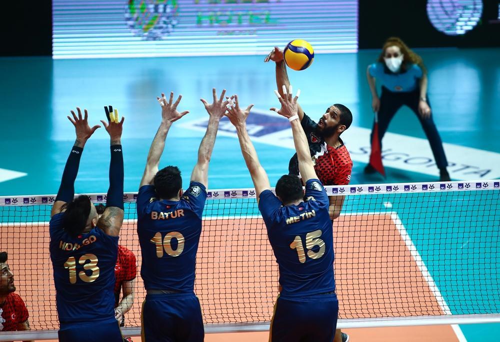 Kupa Voley’de ilk finalist Spor Toto