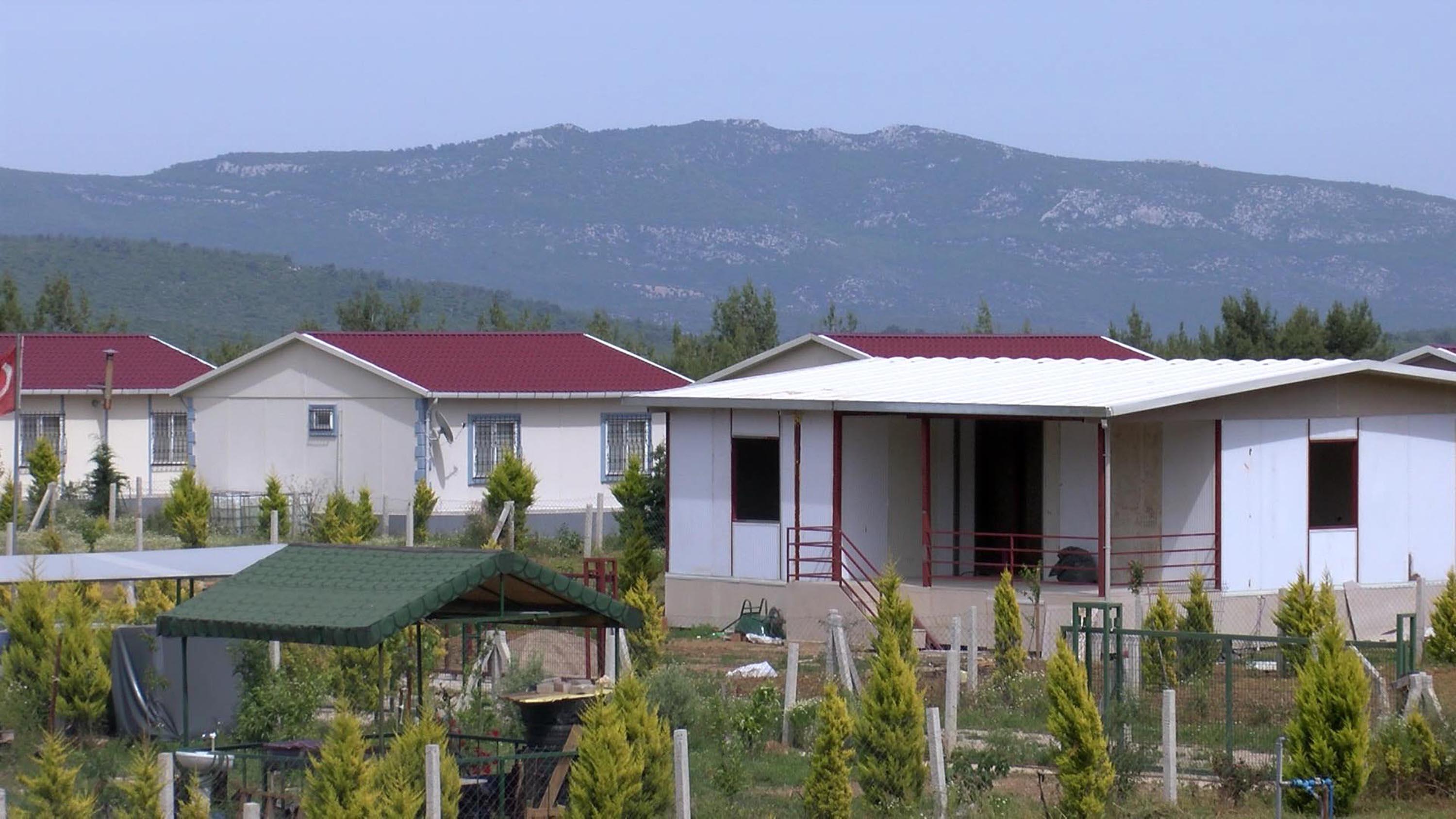 Hobi bahçelerine yapılan evler yıkılacak