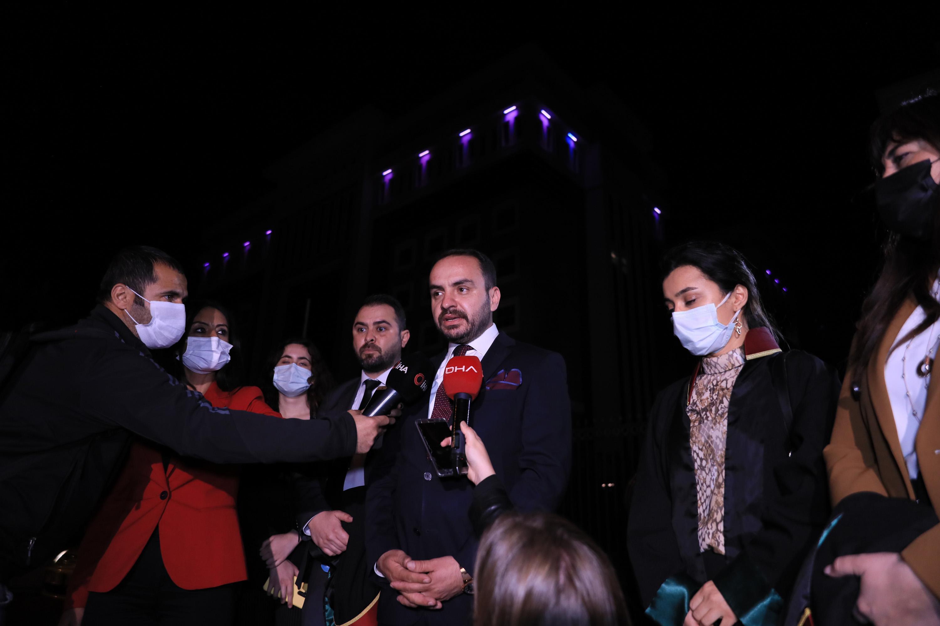 Melek İpek’in mahkemede ifade veren küçük kızı, yaşadıkları dehşeti anlattı