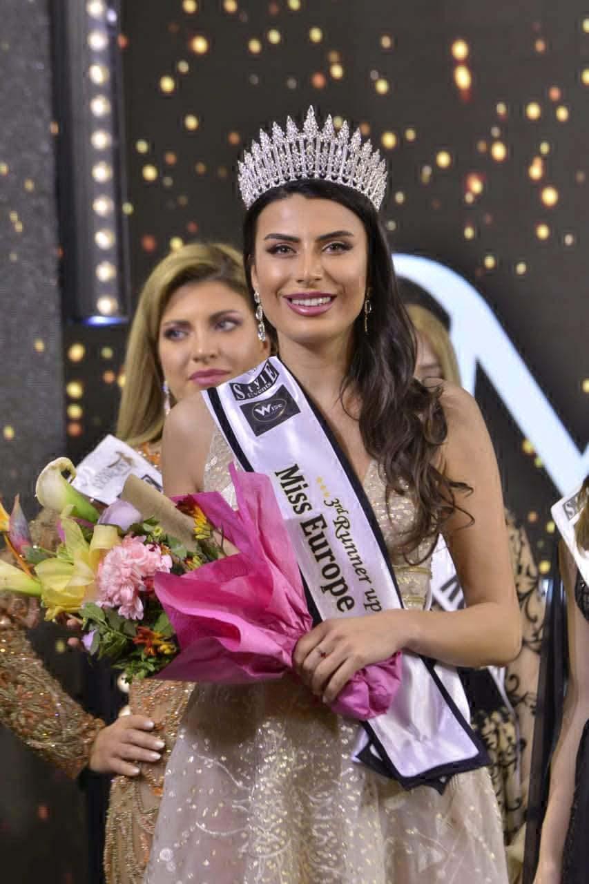 Duygu Çakmak Lübnanda düzenlenen Miss Europe 2021 yarışmasında üçüncü oldu