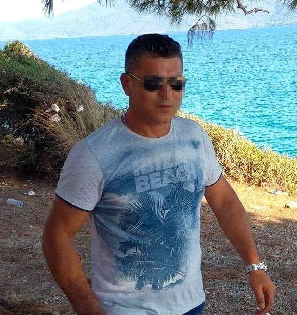 Tartıştığı baba ve oğlunu av tüfeğiyle öldürdü