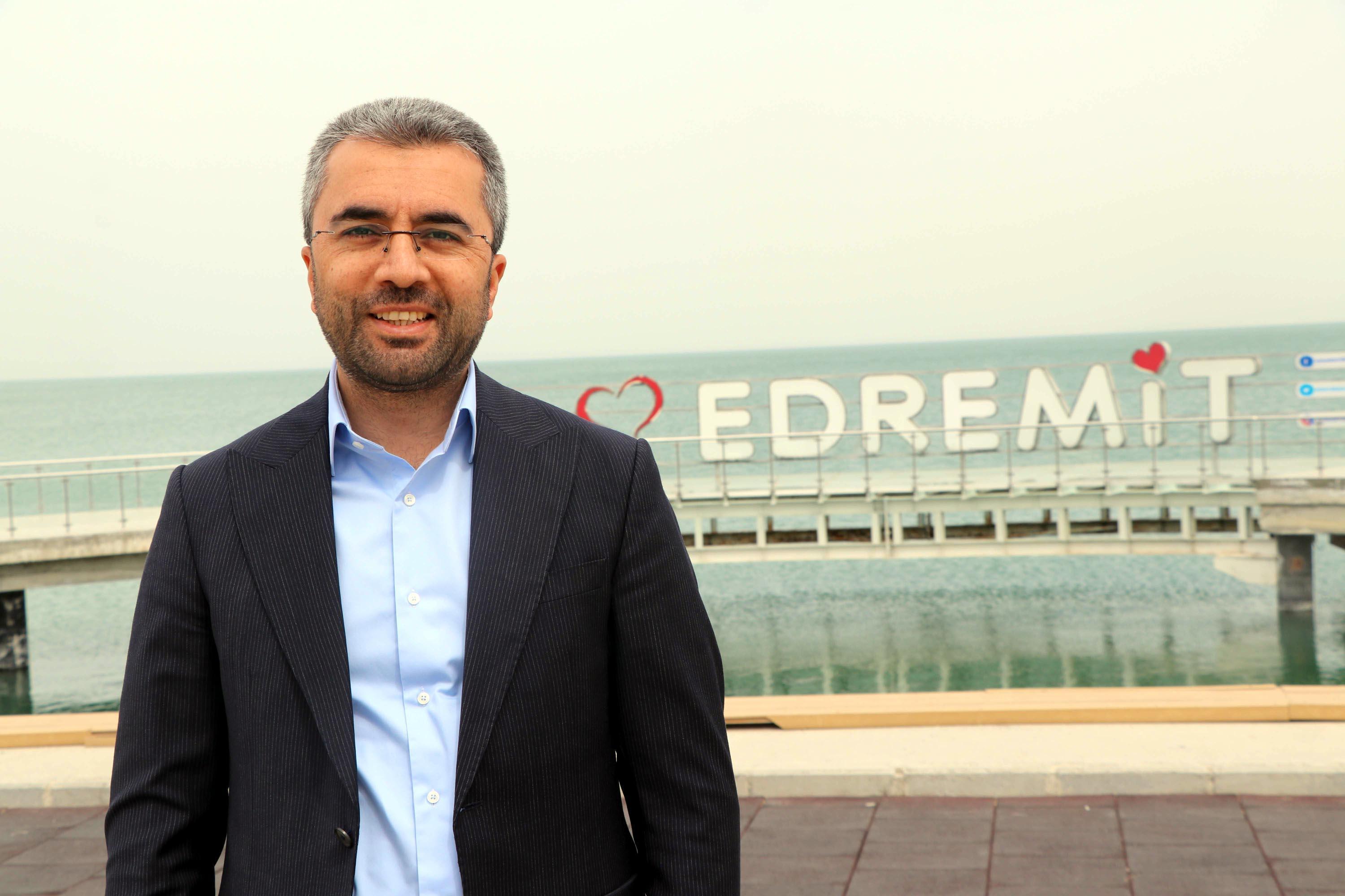 Uzaydan Van Gölü fotoğrafını çeken Astronot Rubinse, Edremitten davet