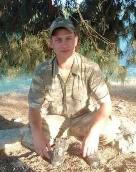 İzmirli şehit asker son yolculuğuna uğurlandı