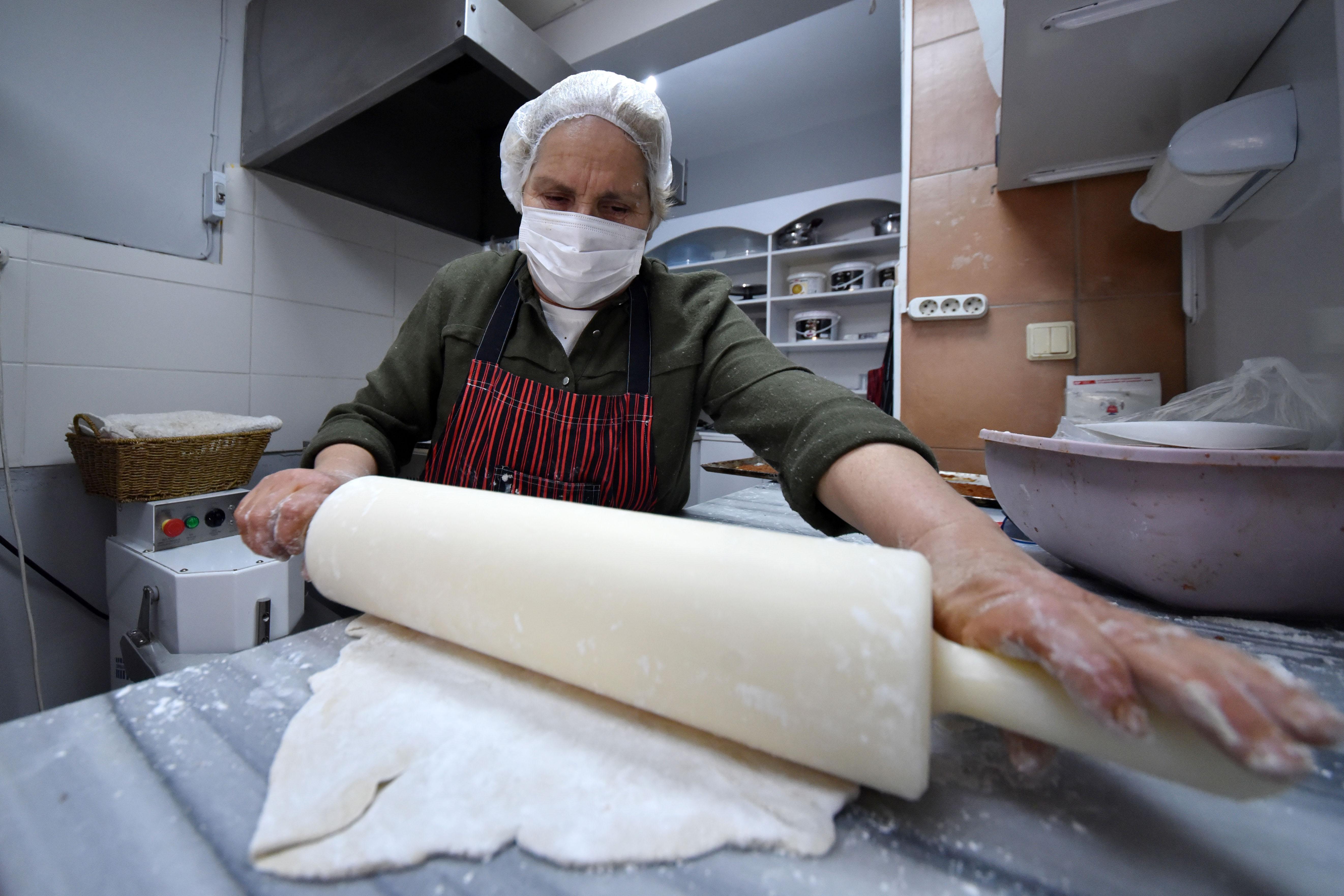 Çölyak hastası pastane sahibi, glutensiz lahmacun yaptı