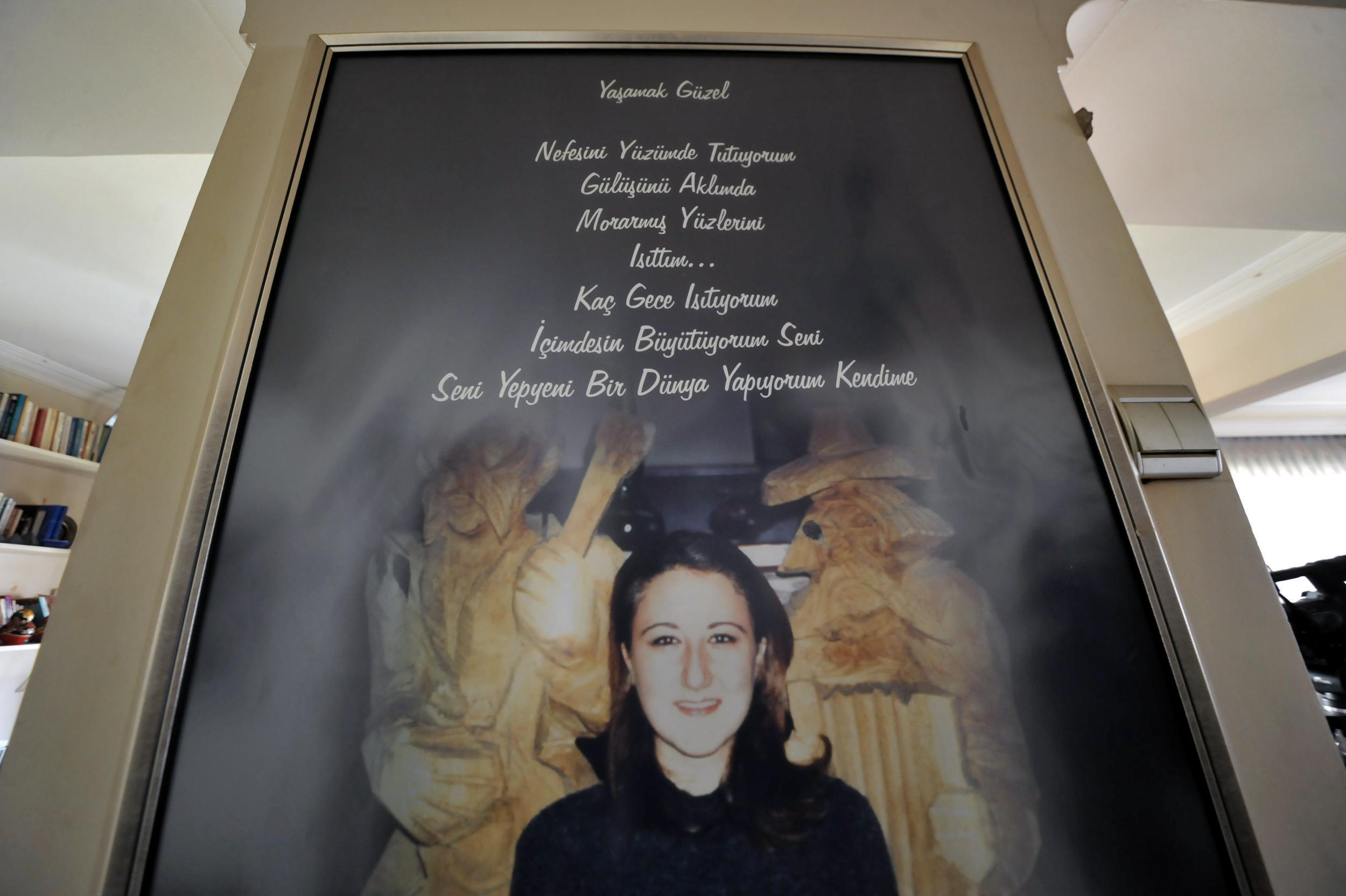 Bitkisel hayata girip hafızası silinen kızına, her şeyi yeniden öğretti