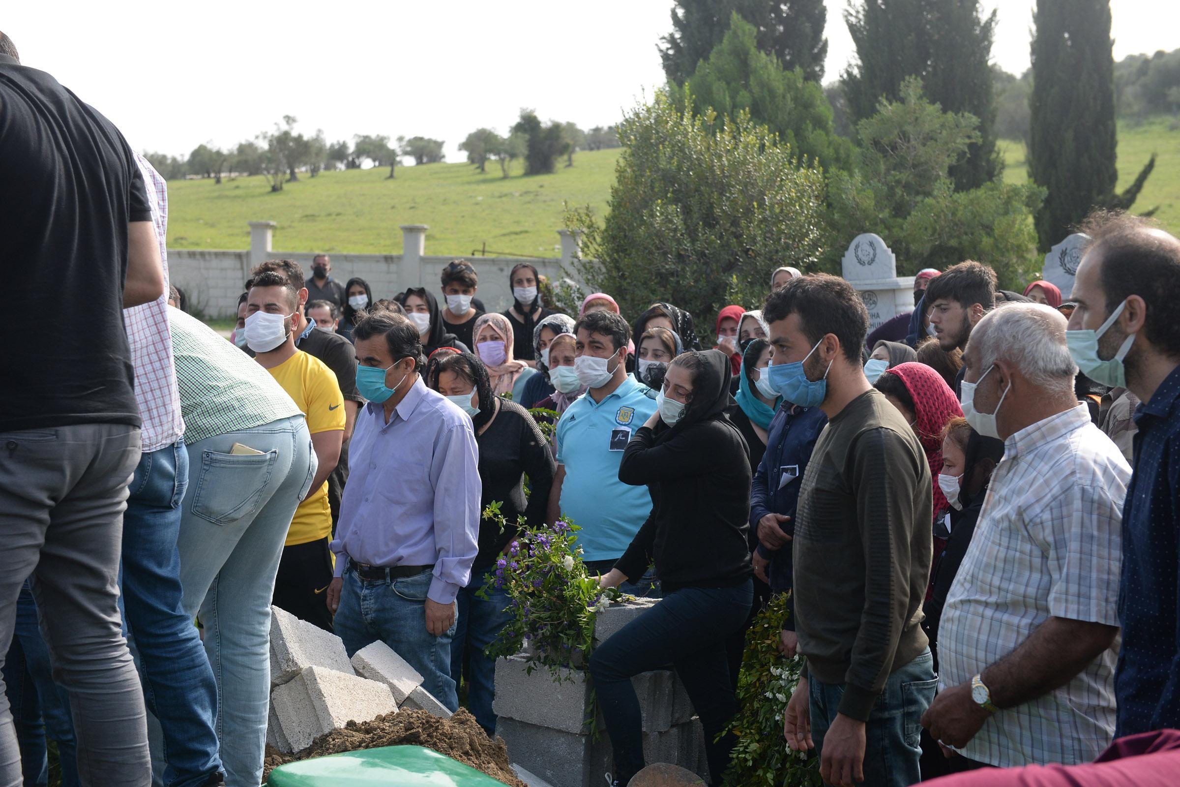 Hataydaki feci kazada hayatını kaybeden Eda, son yolculuğuna uğurlandı