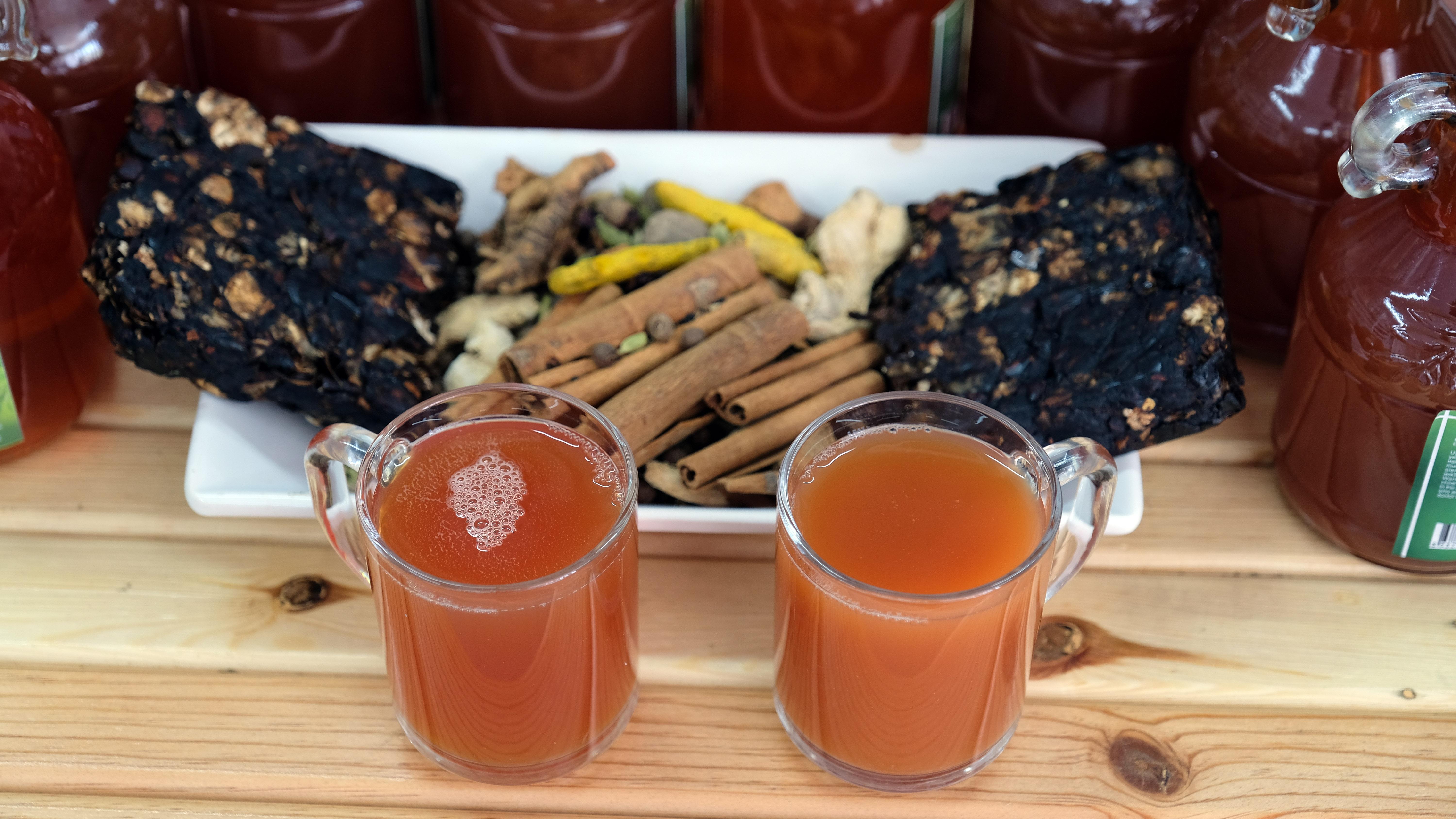 Osmanlıda tüketilen demirhindi şerbeti, ramazan sofralarını süslüyor