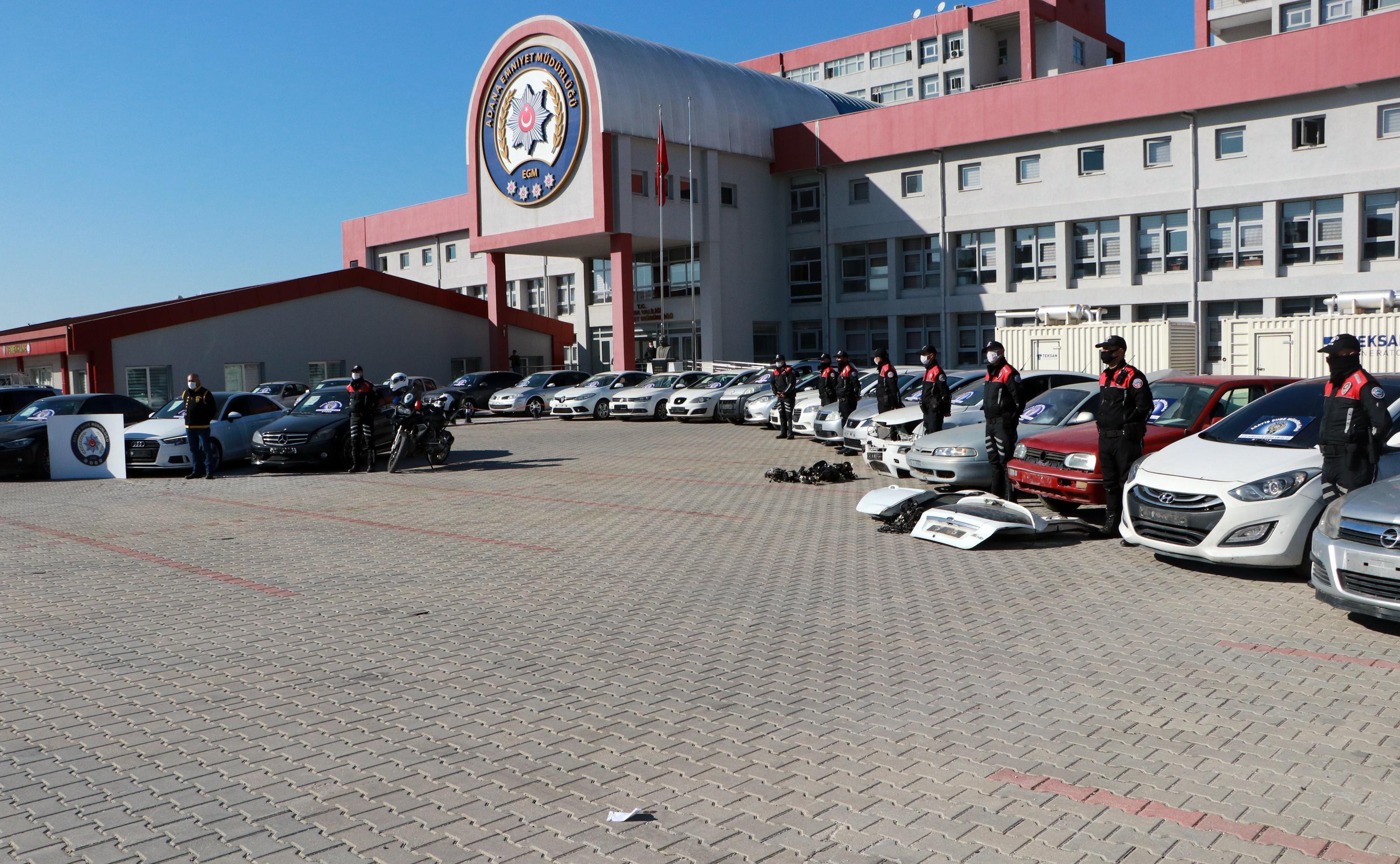 Polis, kaportacı gibi çalışıp takip yaparak oto hırsızlık şebekesini çökertmiş