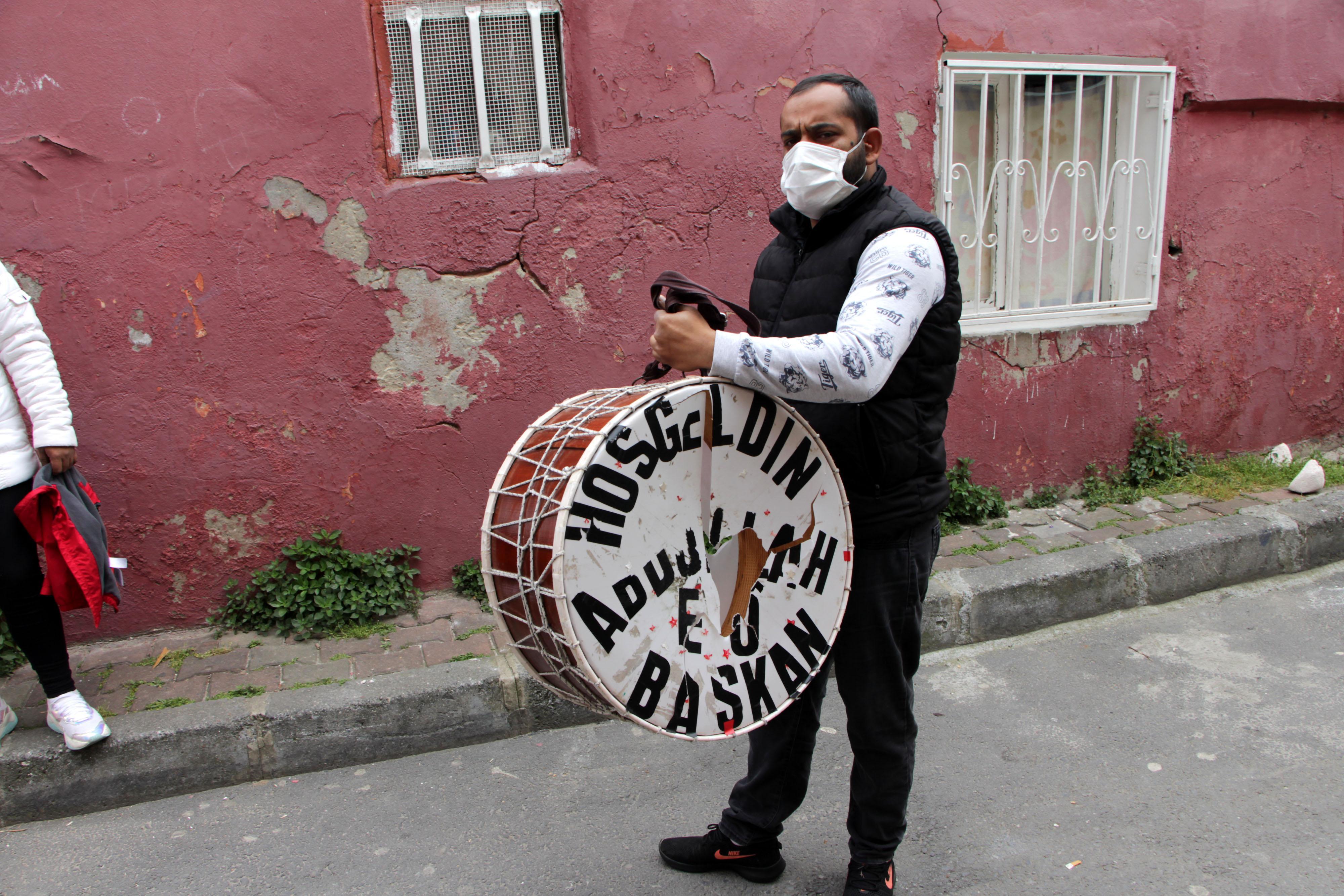 Turistin bıçakla kovaladığı davulcu: Bıçak davula gelmese kalbime gelebilirdi