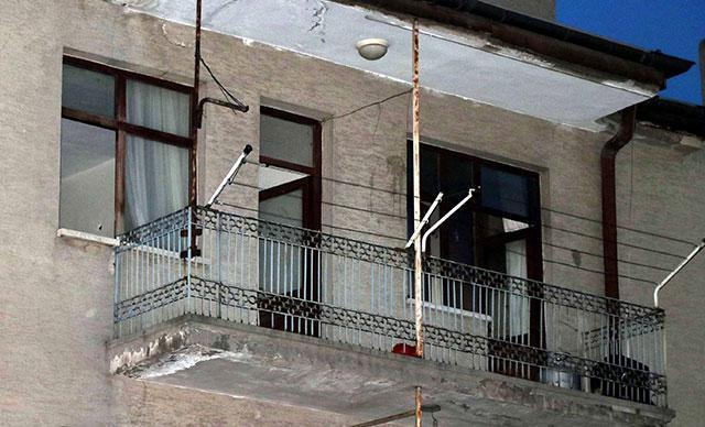 Faciadan dönüldü Ocakta unutulan yemek mutfağı küle çevirdi