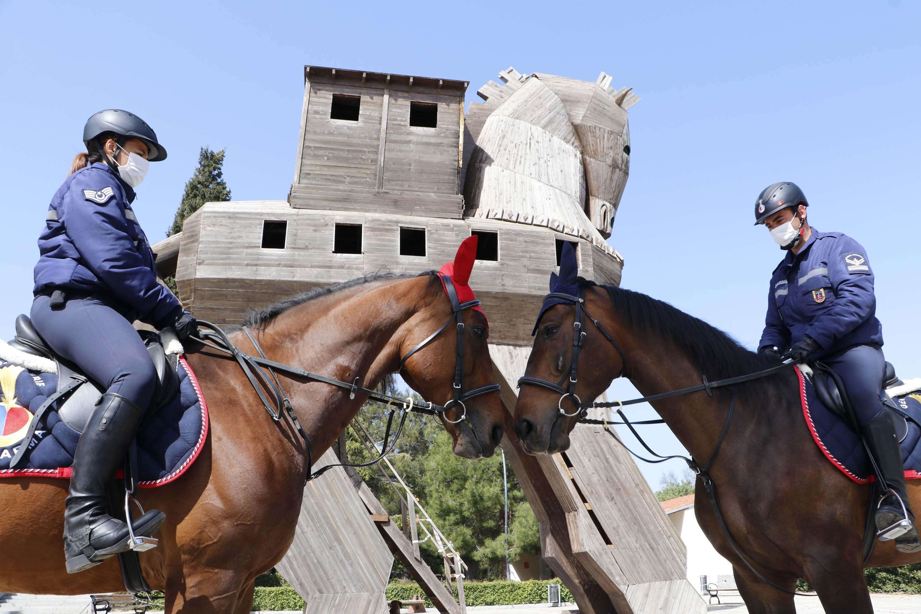 5 bin yıllık Troya için yıkım olan at, bugün güvenliği sağlıyor