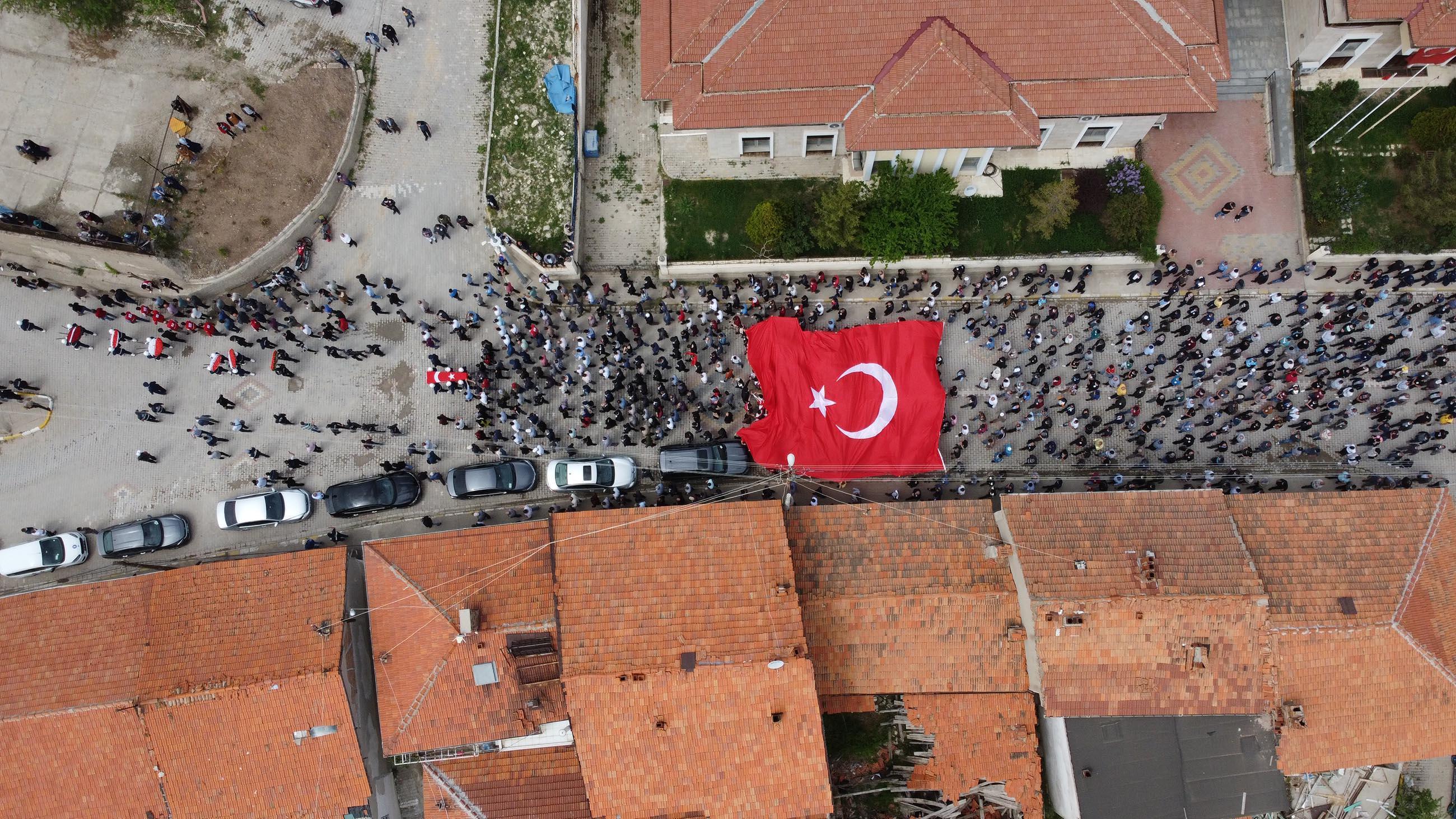 Şehit Uzman Çavuş Asan, son yolculuğuna uğurlandı