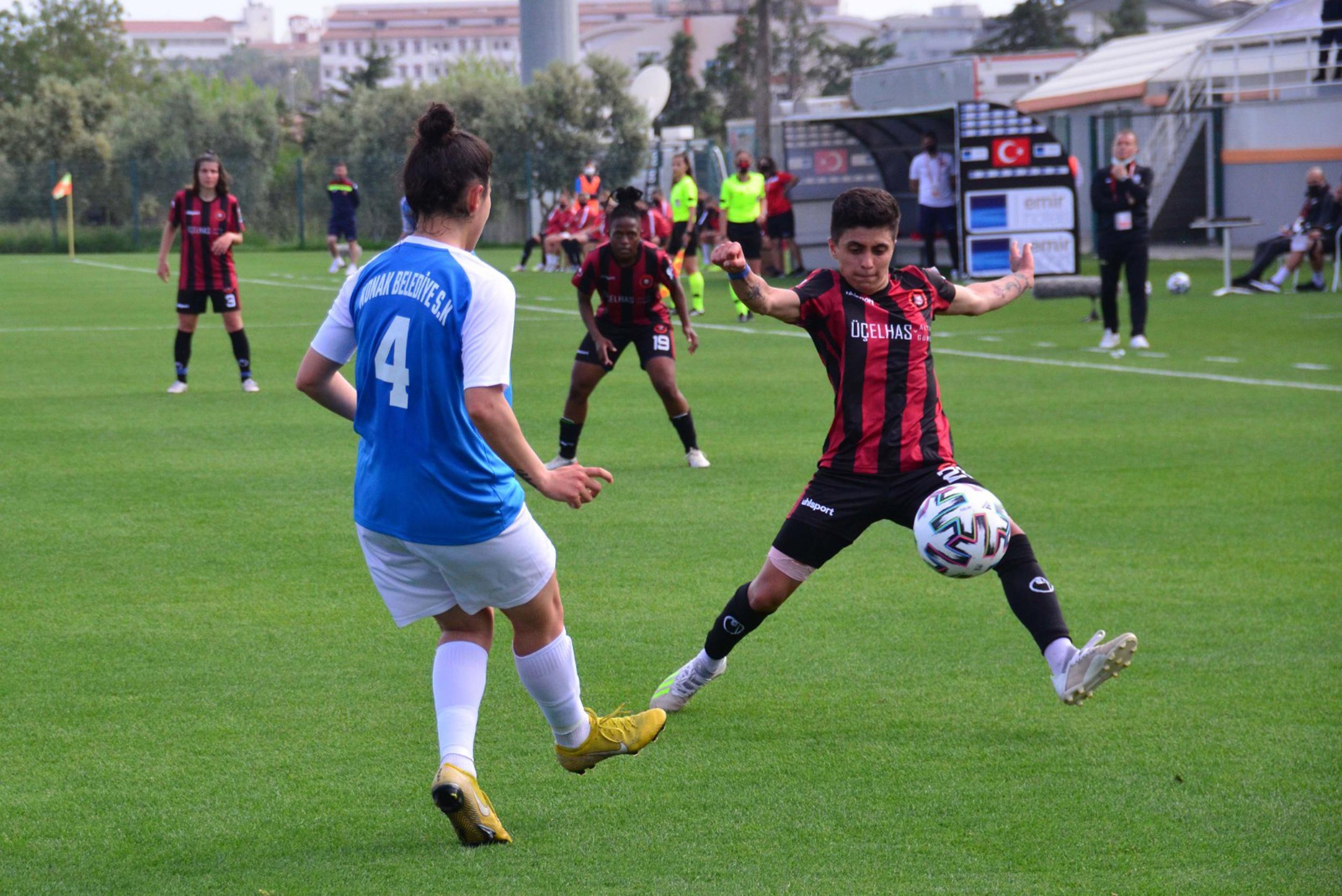 Gol kraliçesi Zelal Baturay: Bütün gollerim babam için