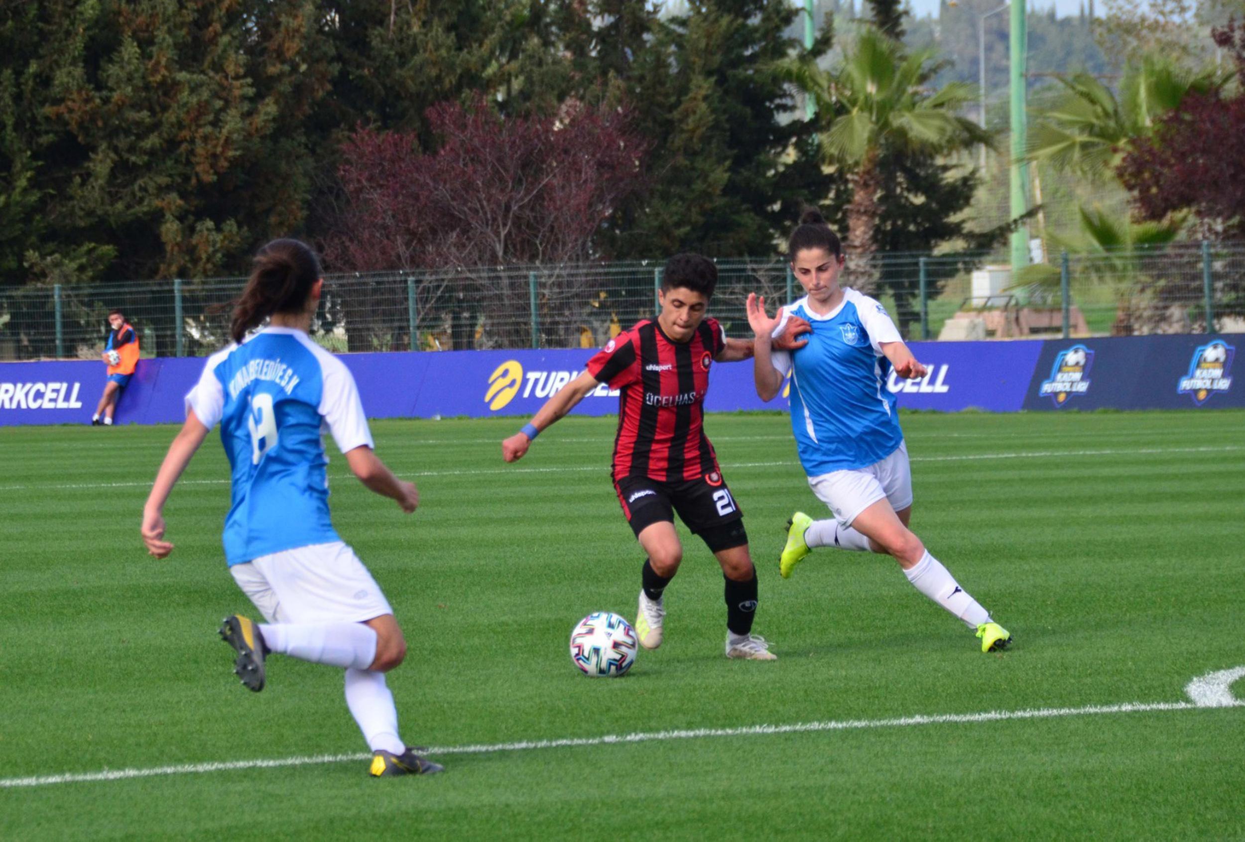 Gol kraliçesi Zelal Baturay: Bütün gollerim babam için