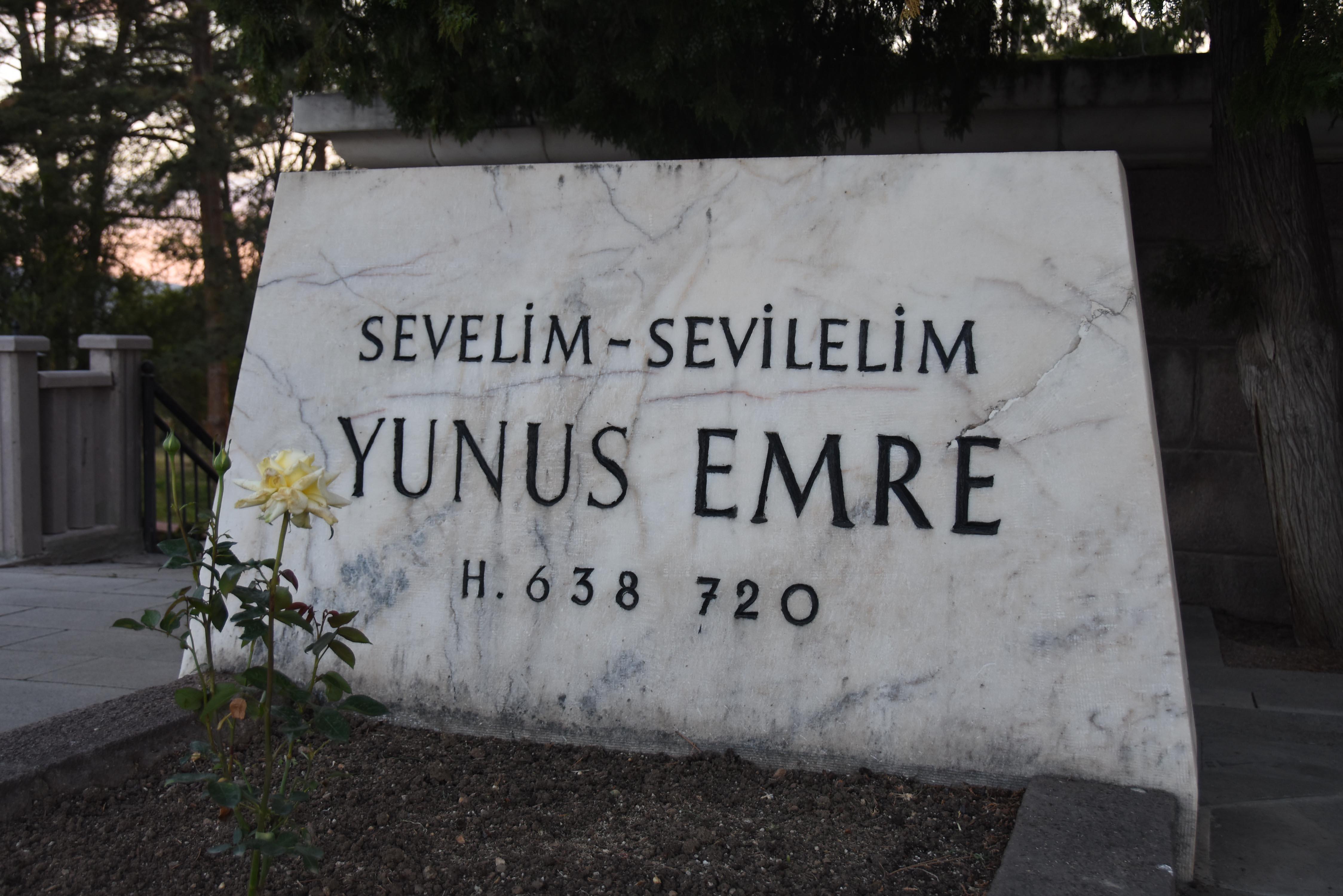 Halk Ozanı Yunus Emre, ölümünün 700üncü yıl dönümünde kabri başında anıldı