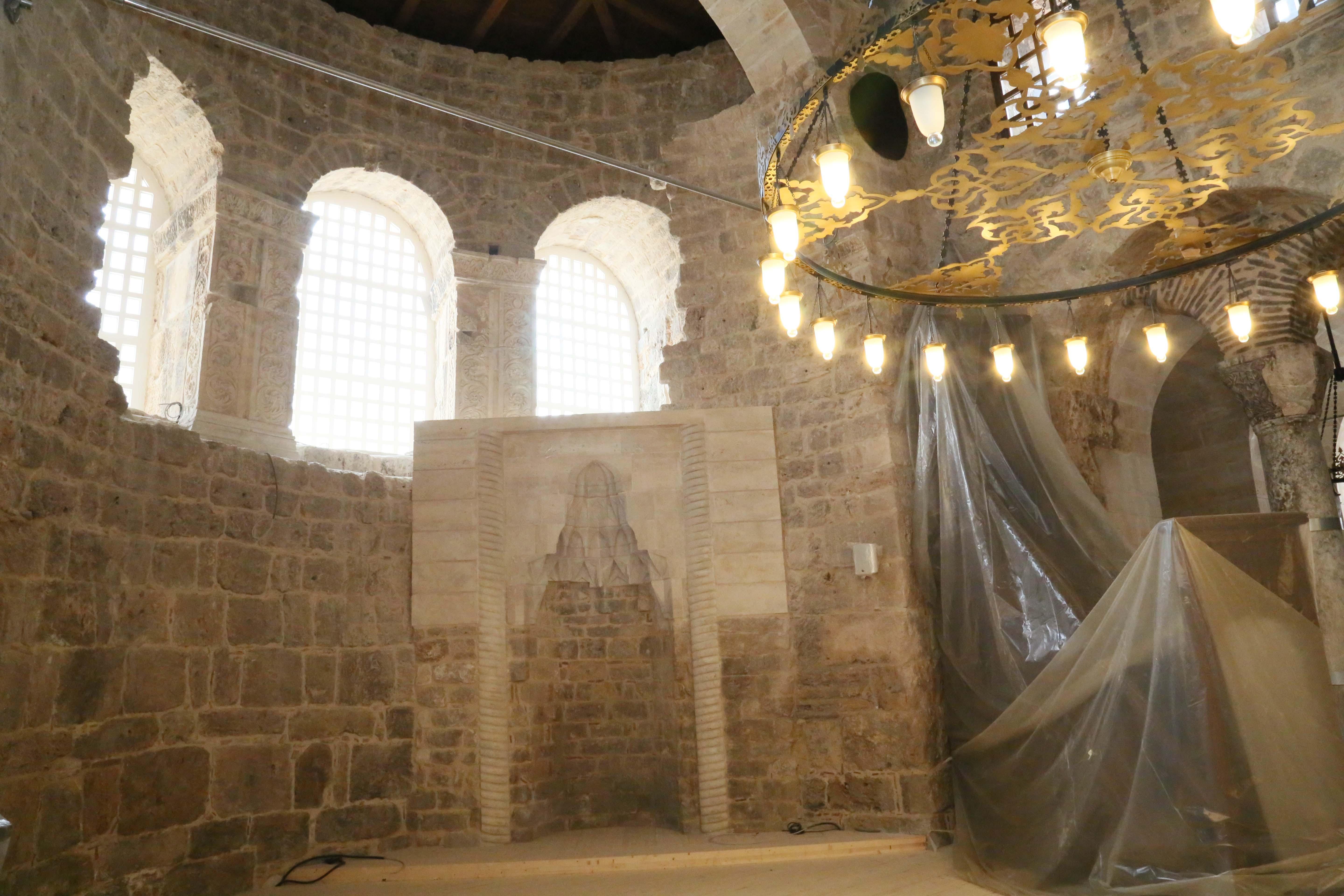 Yanan Osmanlı eseri cami, 125 yıl sonra ibadete açılıyor