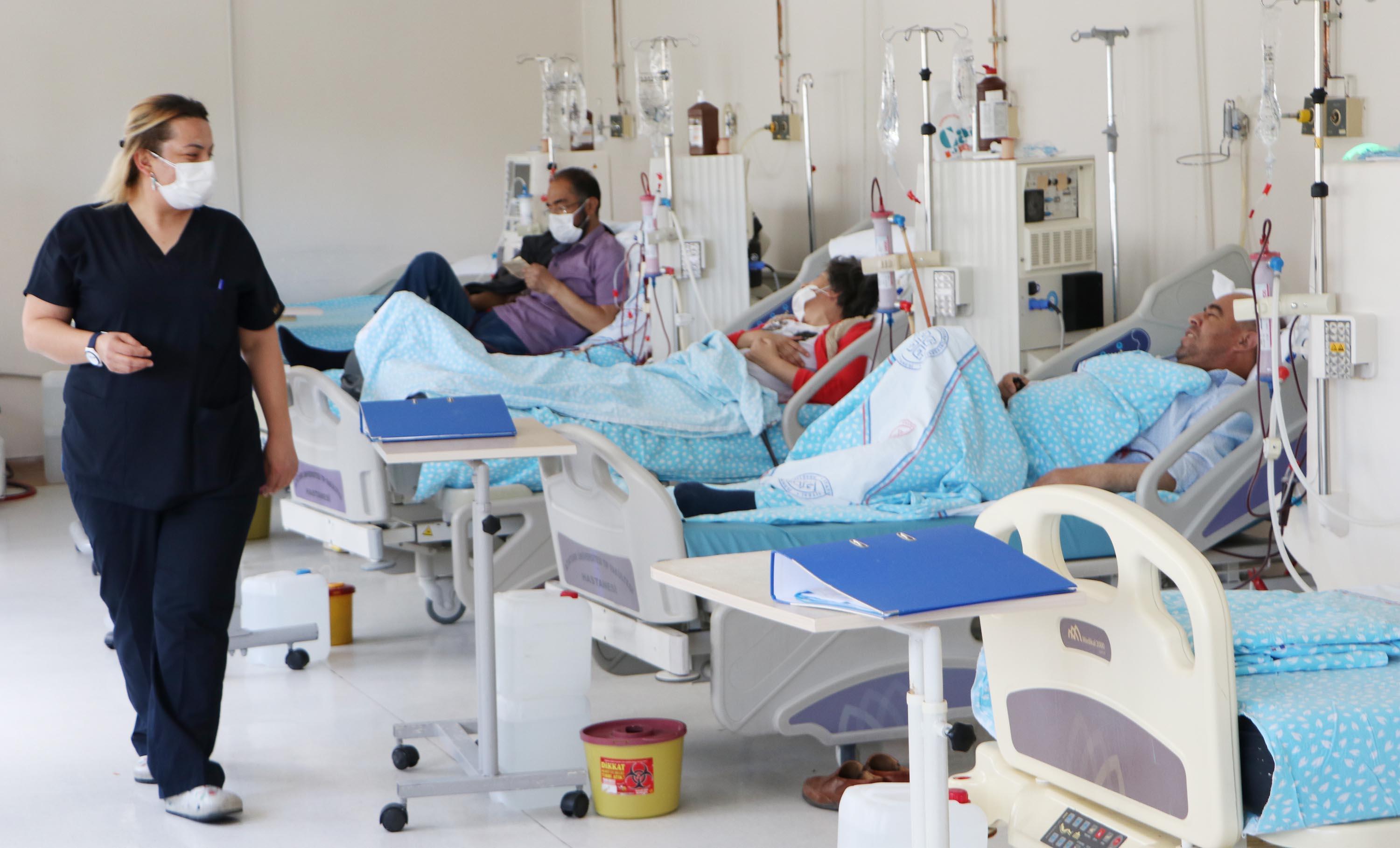 Hemşire anne ile kızının Erzurum-Artvin hasret hattı