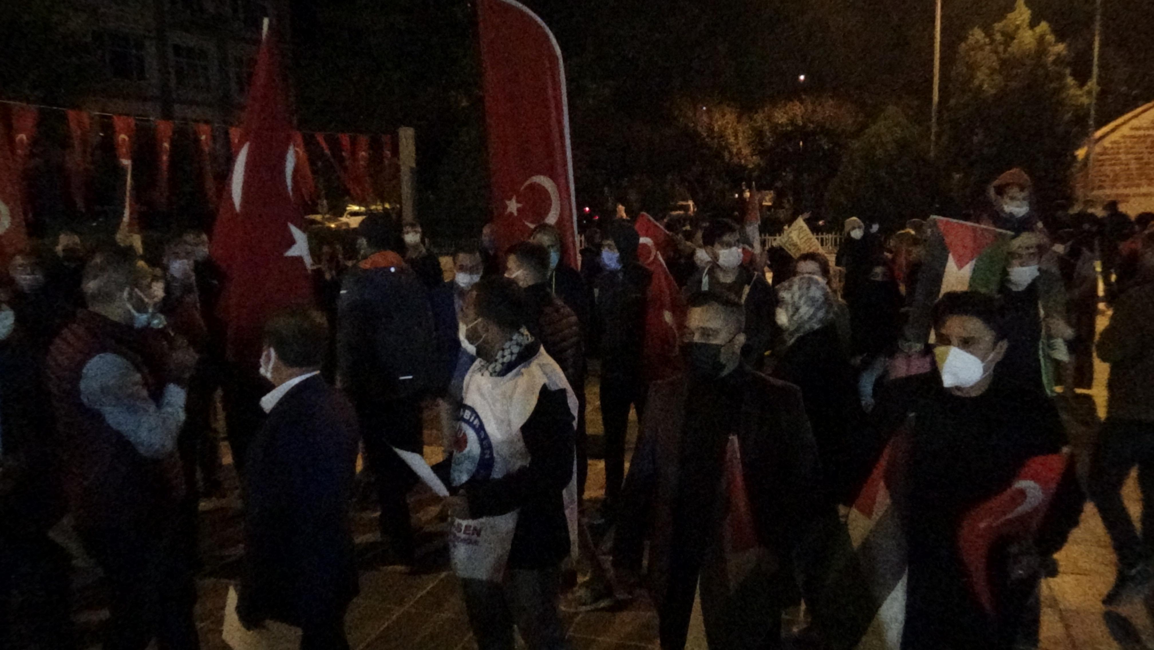Türkiyenin birçok ilinde İsrailin Filistinlilere yönelik saldırıları protesto edildi