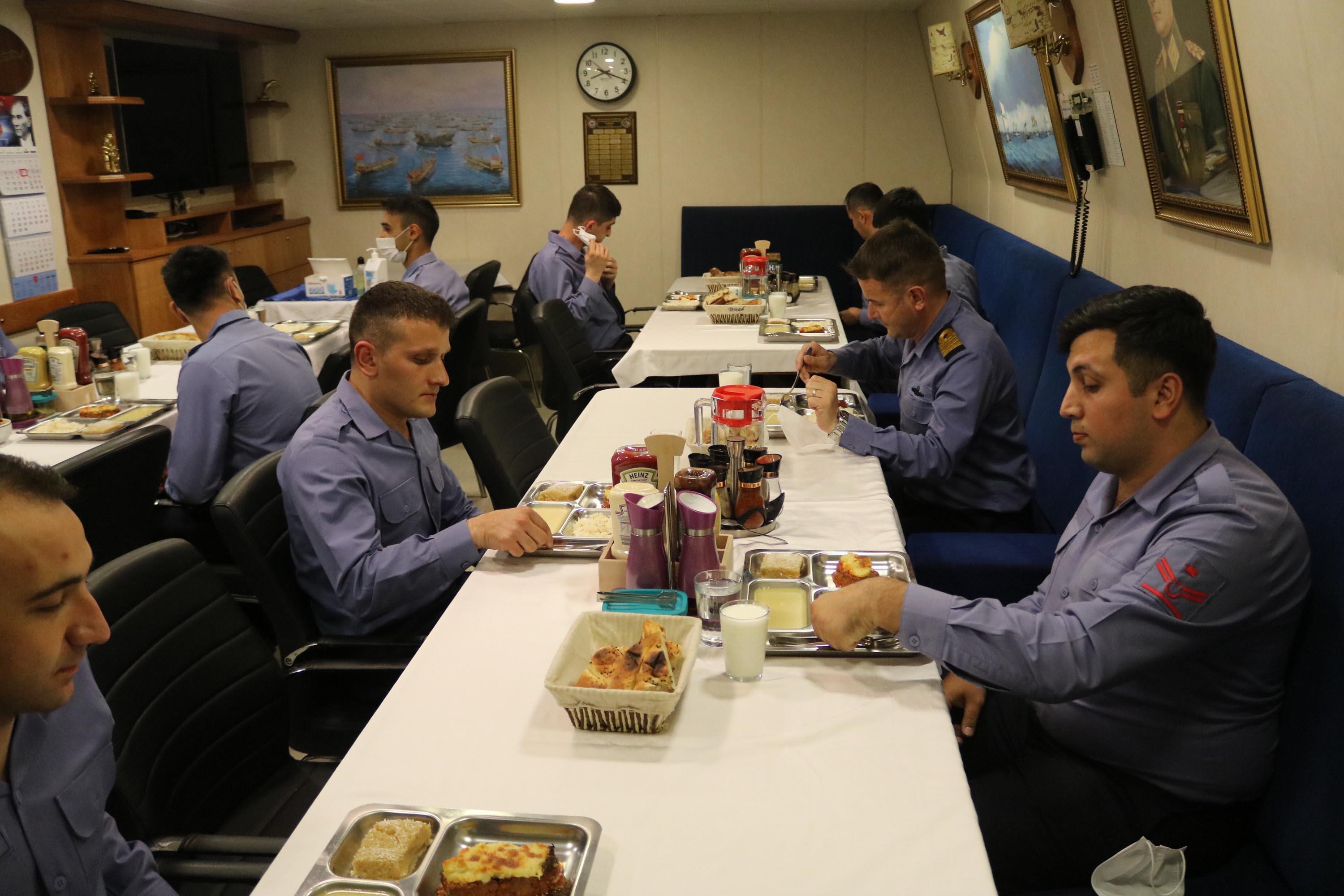 DHA, mavi vatanın muhafızı TCG Kınalıada Korvetinde