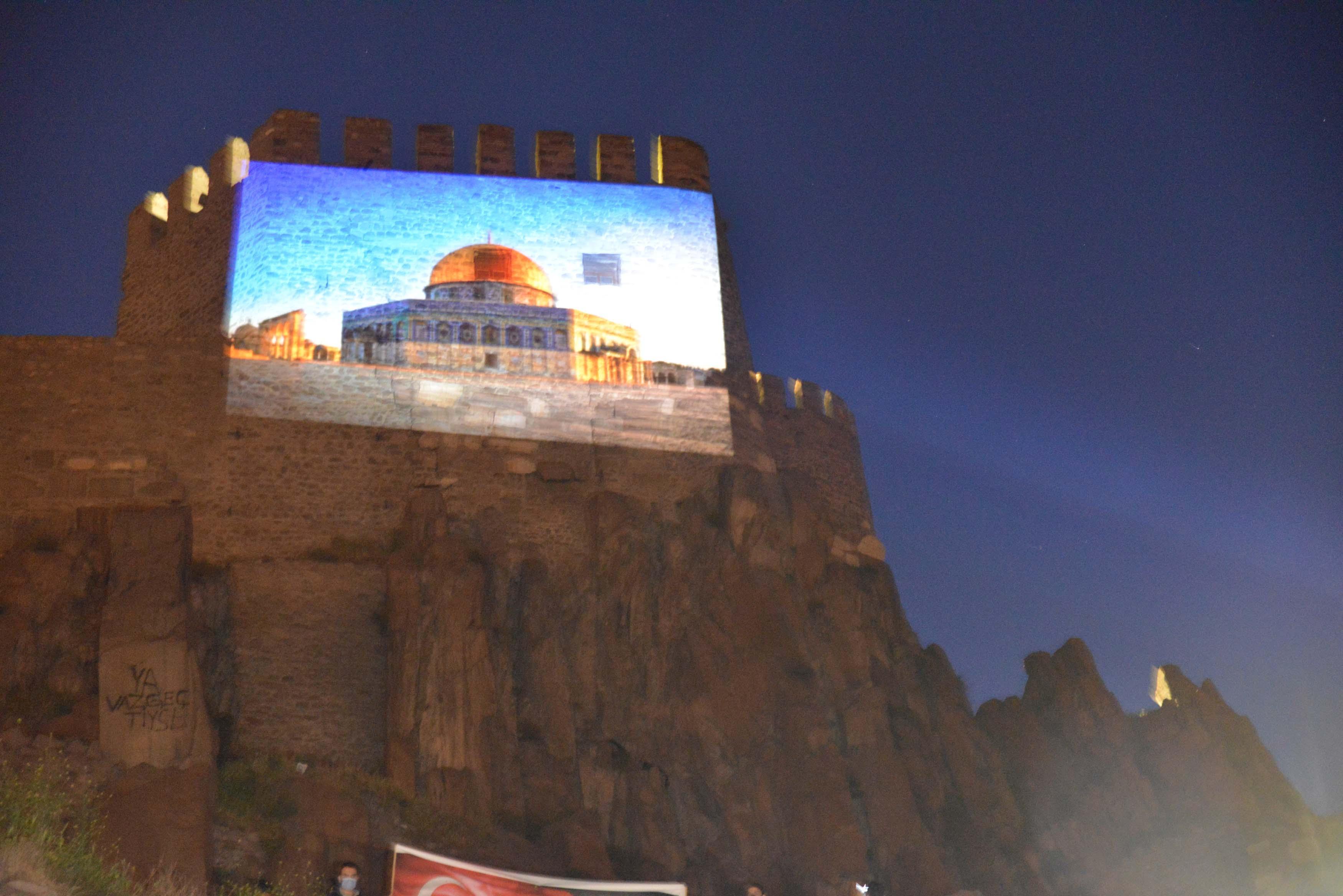 Ankara Kalesine Filistin bayrağı ve Mescid-i Aksa görselleri yansıtıldı