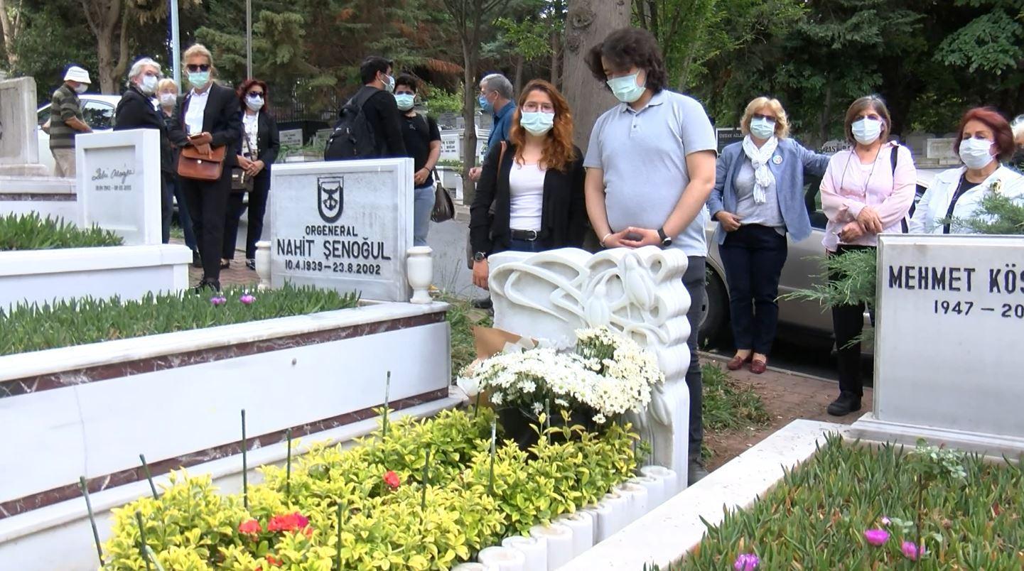 Türkan Saylan ölümünün 12. yılında mezarı başında anıldı