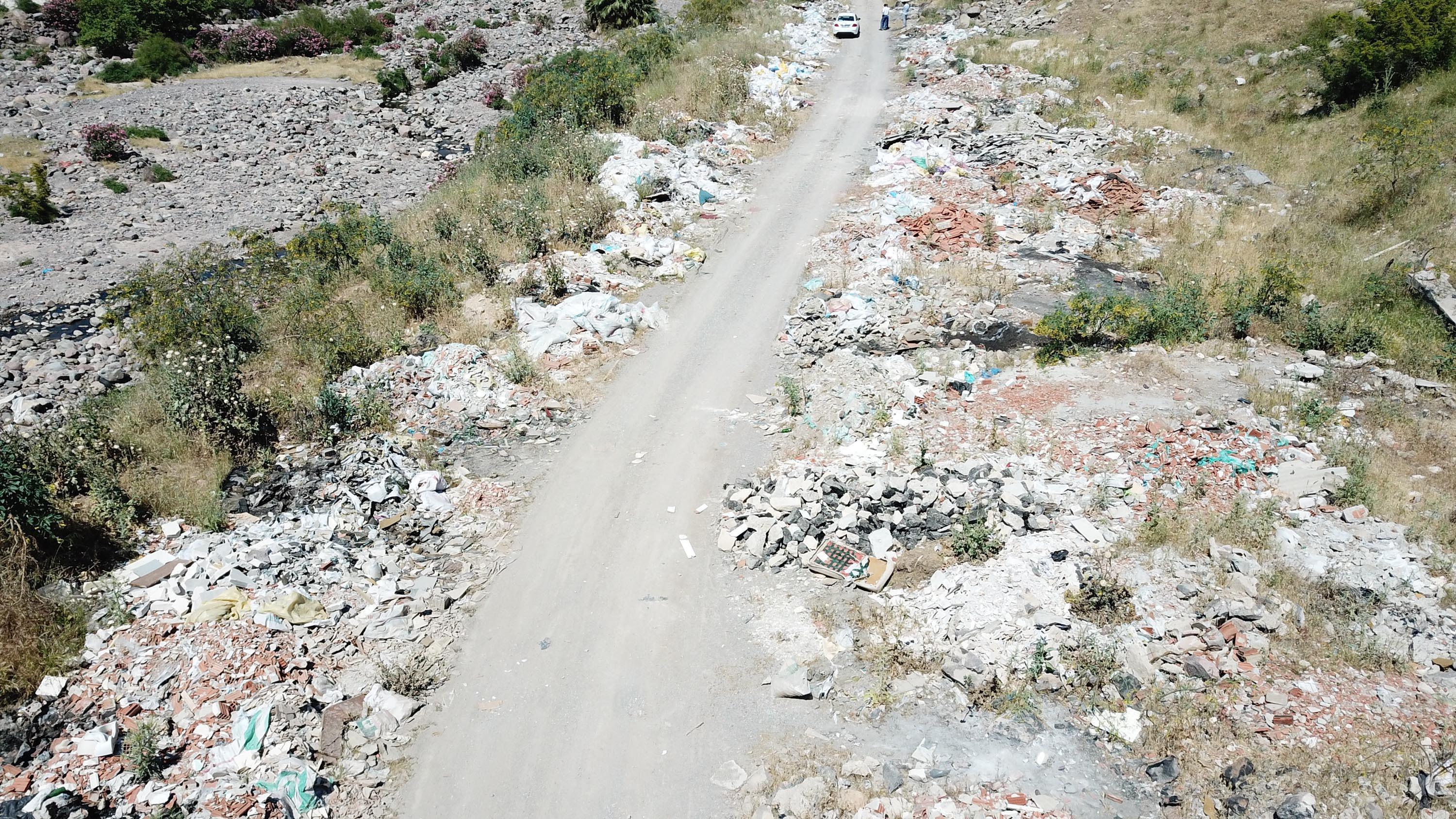 Piknik alanları çöplüğe döndü