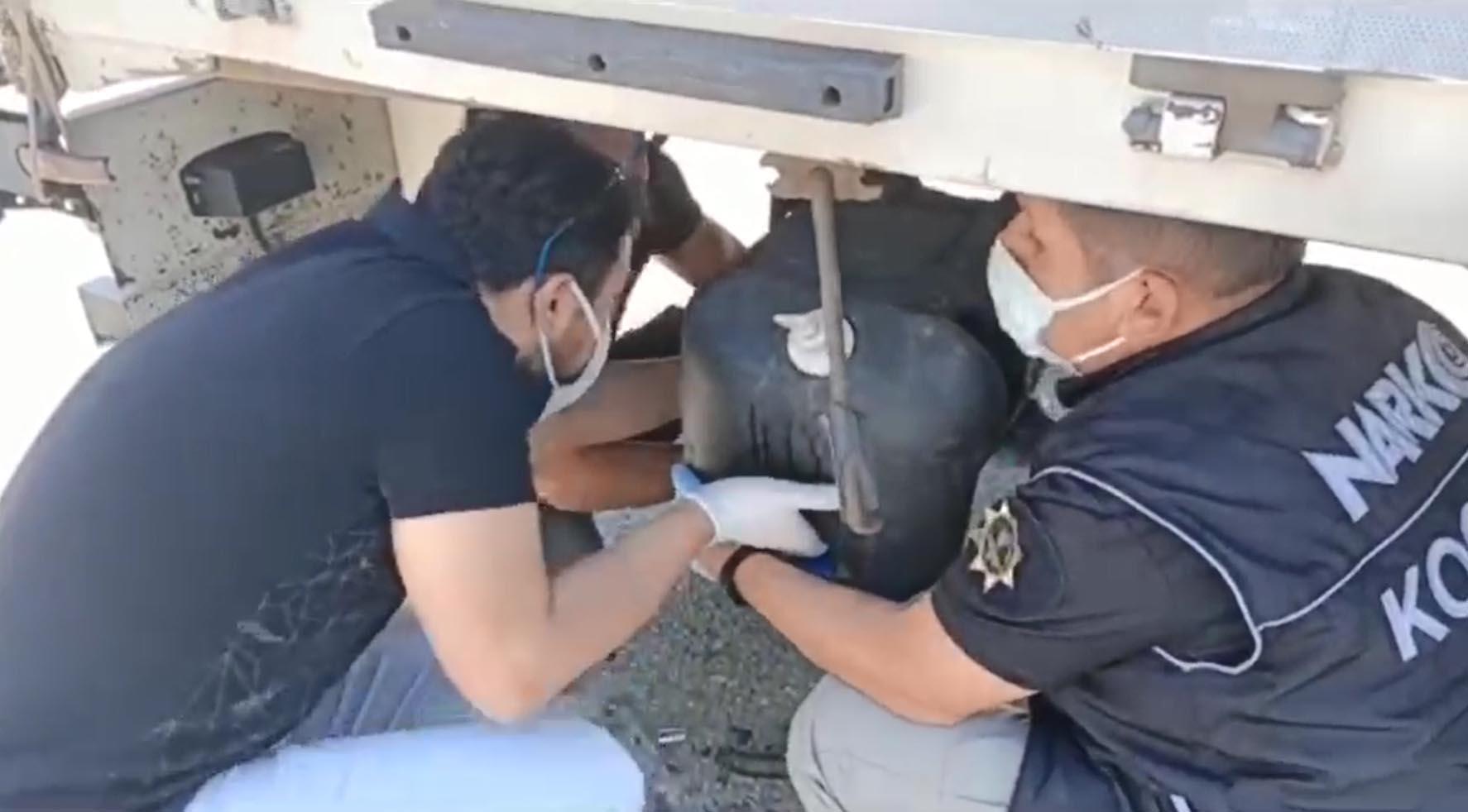 TIRın zulasında 51 kilo metamfetamin ele geçirildi