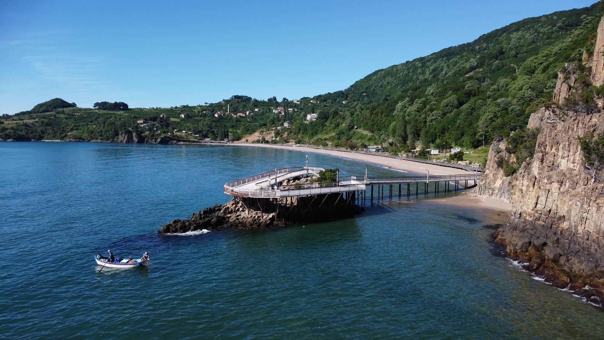 Türkiyenin 80 milyon yıllık lav sütunları turistleri bekliyor