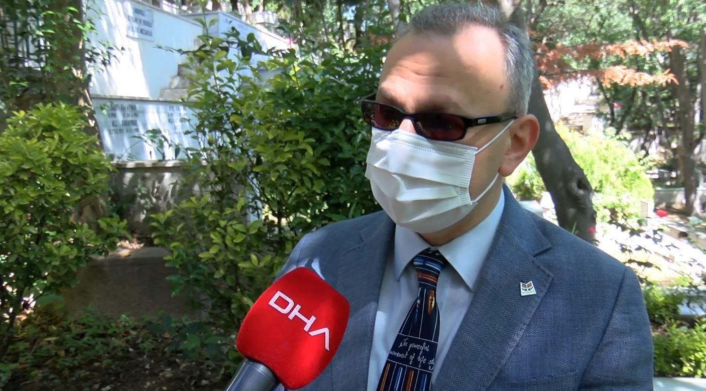 Necip Fazıl Kısakürek ölümünün 38inci yıldönümünde mezarı başında anıldı