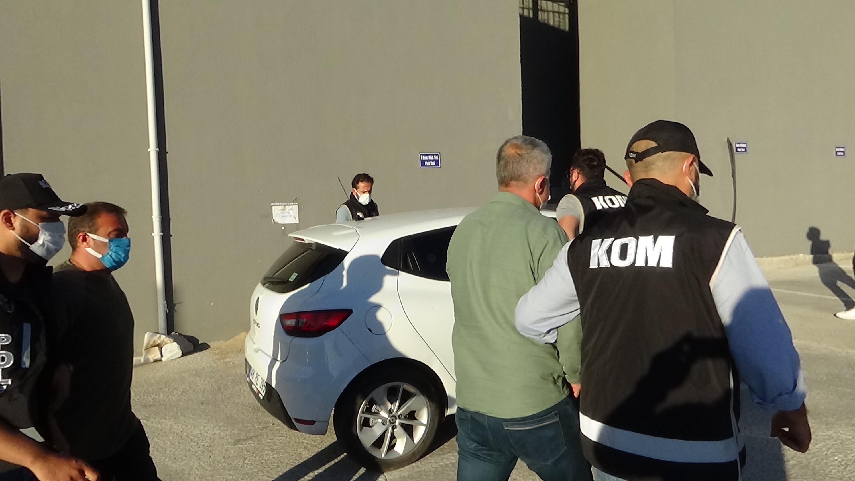 Sedat Pekerin kardeşi ve yanındaki kişi adli kontrol şartıyla serbest bırakıldı