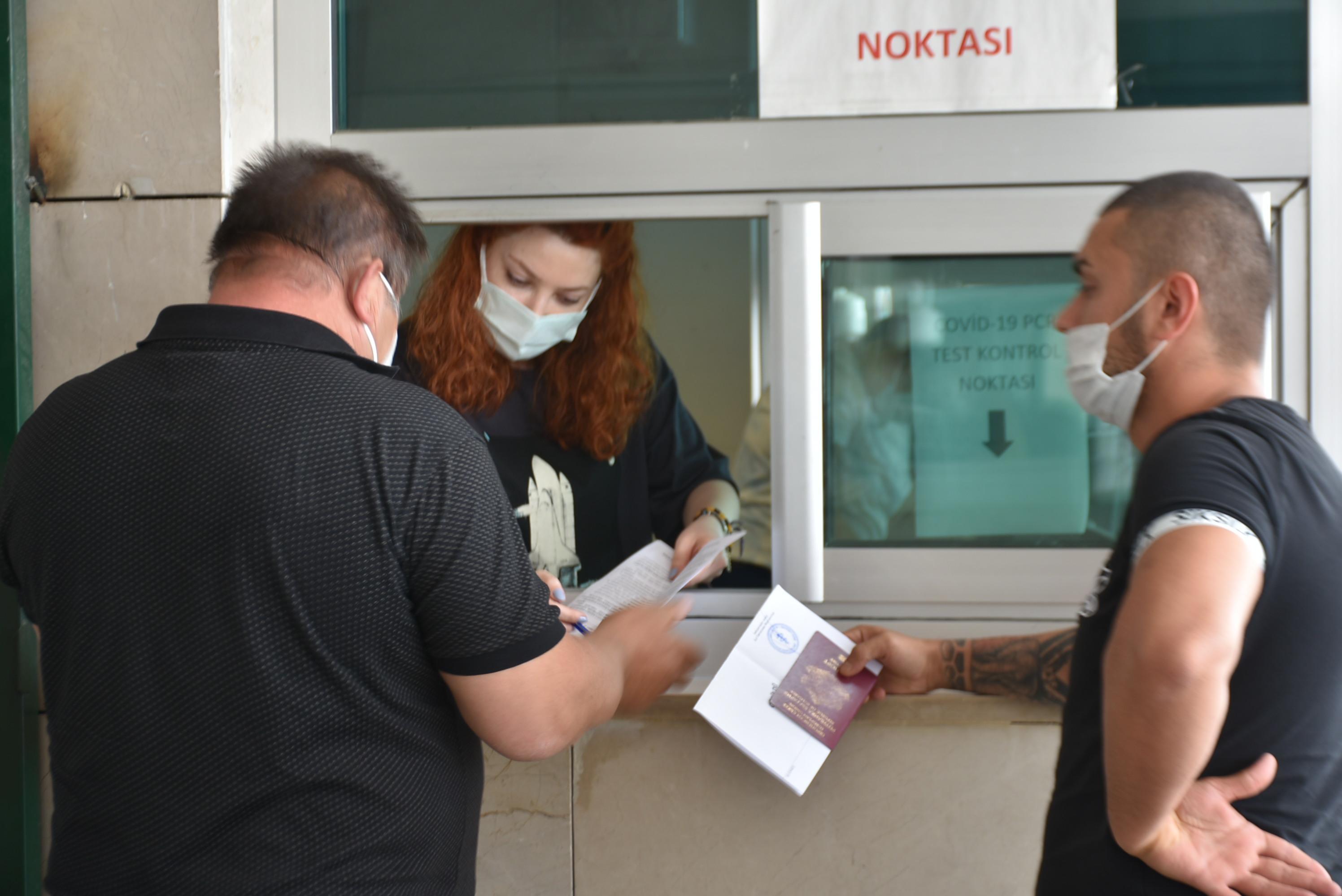 Edirne Vali Yardımcısı Uysaldan, aşı kartı açıklaması