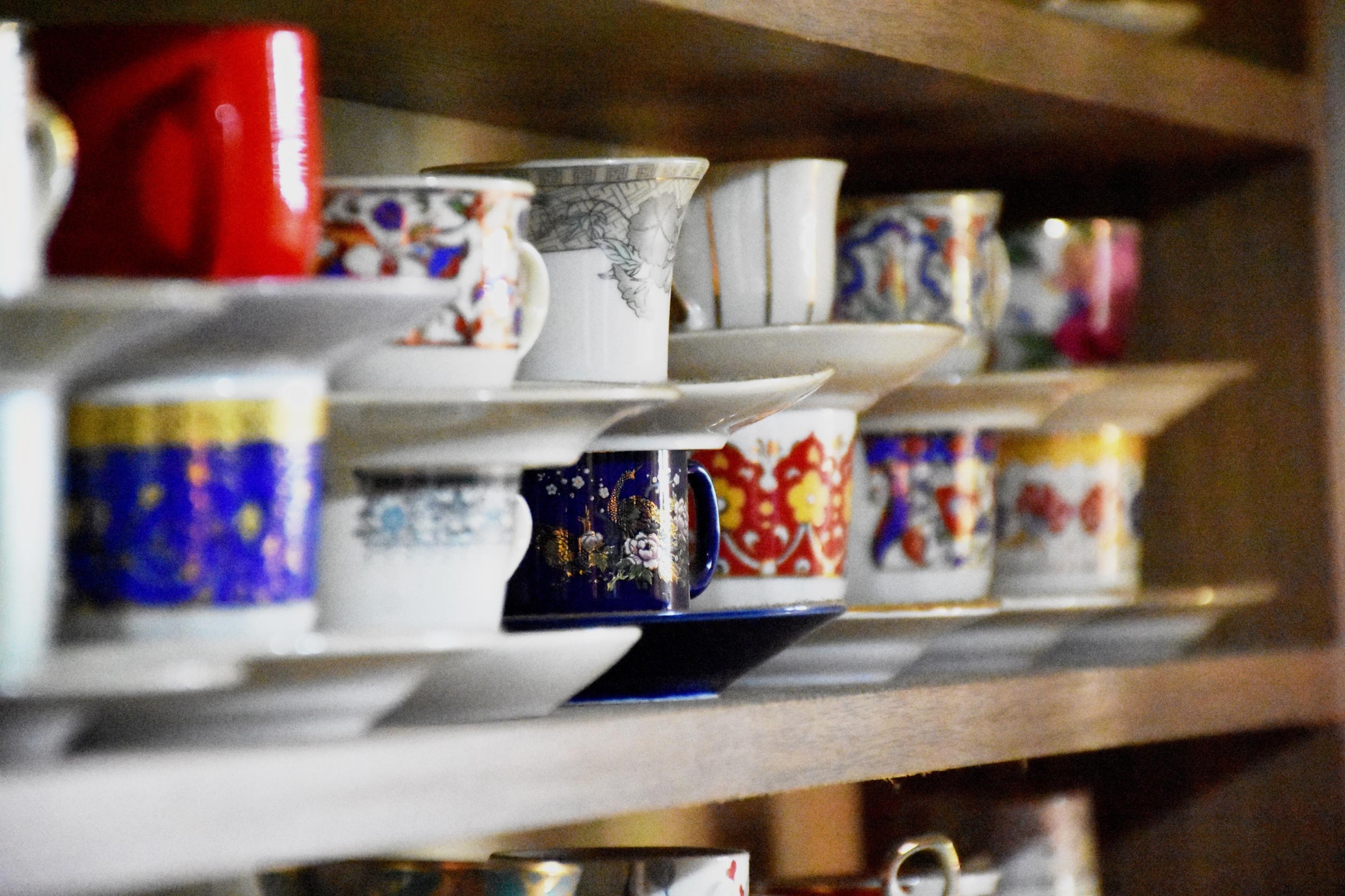 3 bin kahve fincanı ile koleksiyon oluşturdu