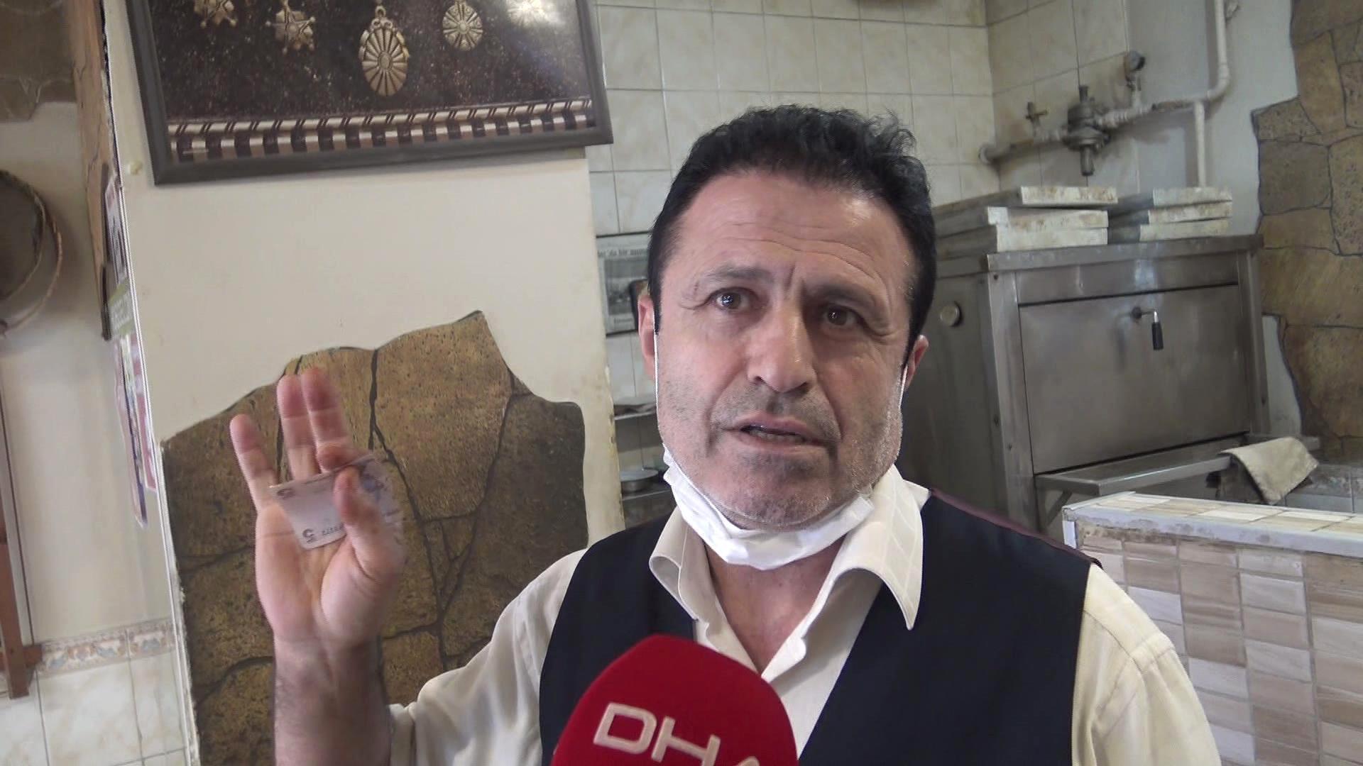 Avcılarda banka önünde sıra bekleyen kadınların laf atma kavgası kamerada