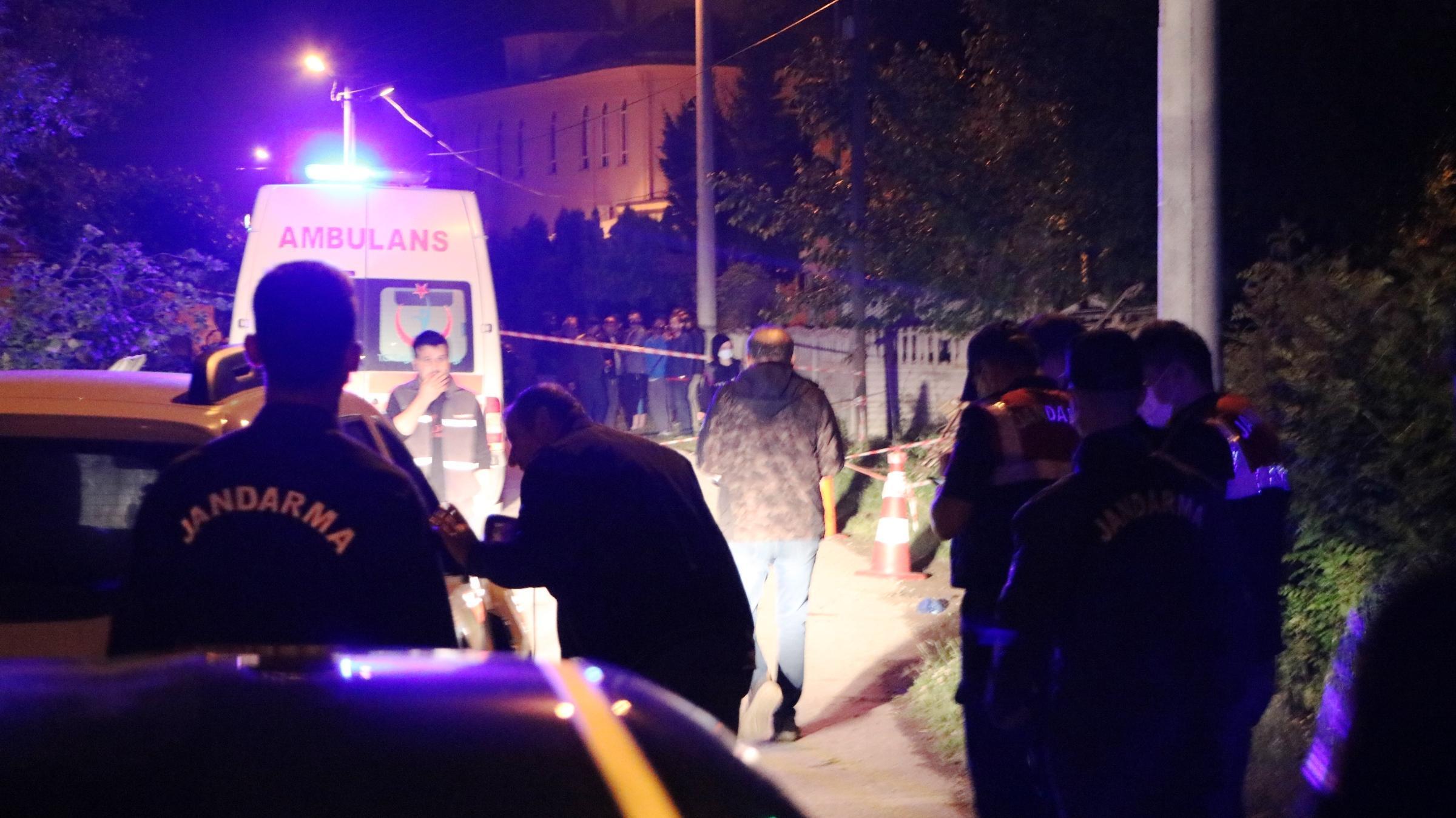 Miras kavgası kanlı bitti; amcası, yengesi ve kuzenini öldürdü