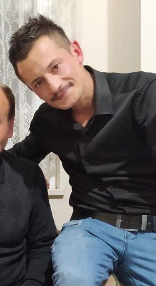 Tartıştığı eşini boynundan bıçaklayarak öldürdü: Tutuklandı