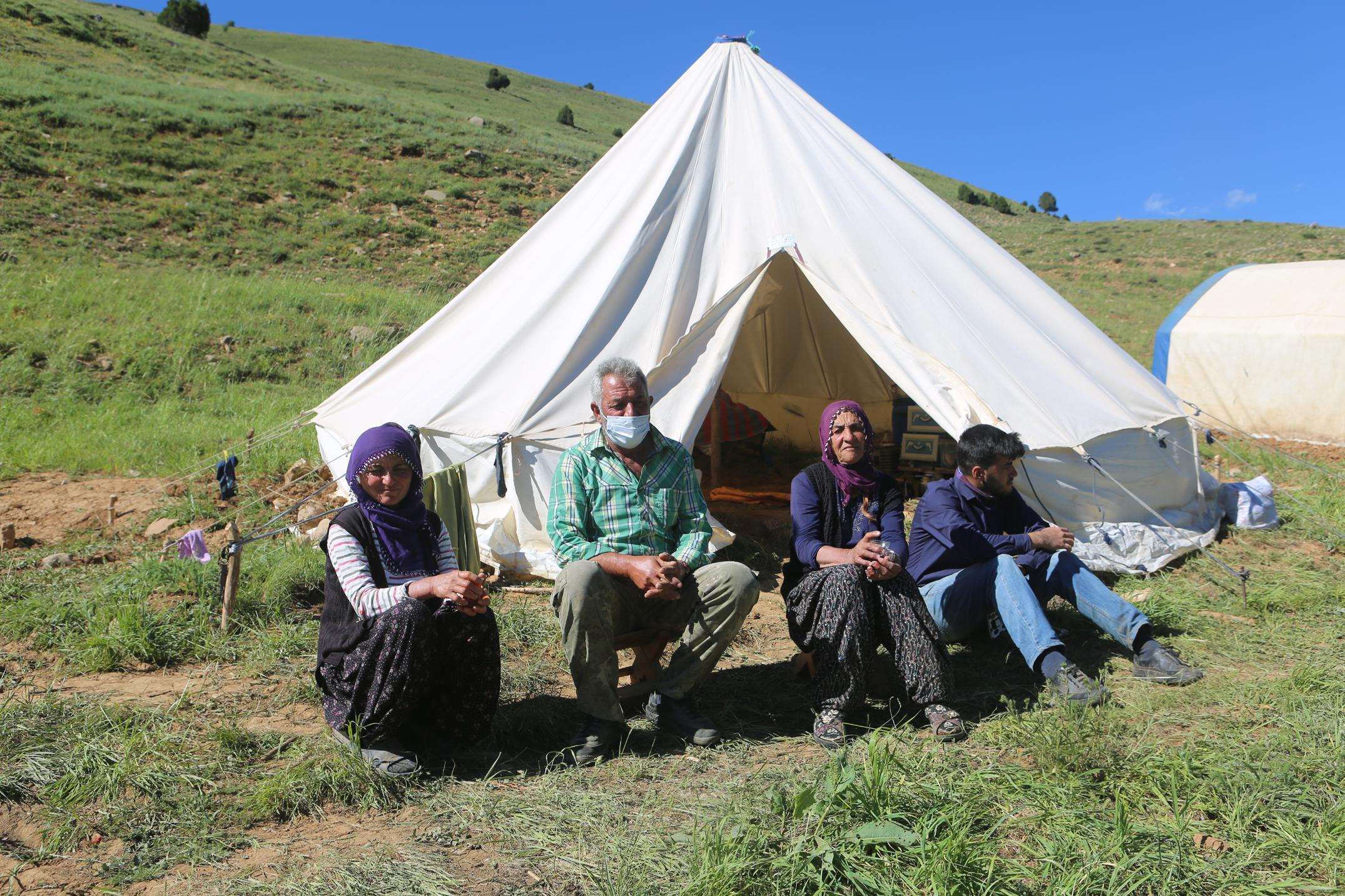 Çobanlık yaparken Robert Lisesini kazandı, sırada Tilburg Üniversitesi var