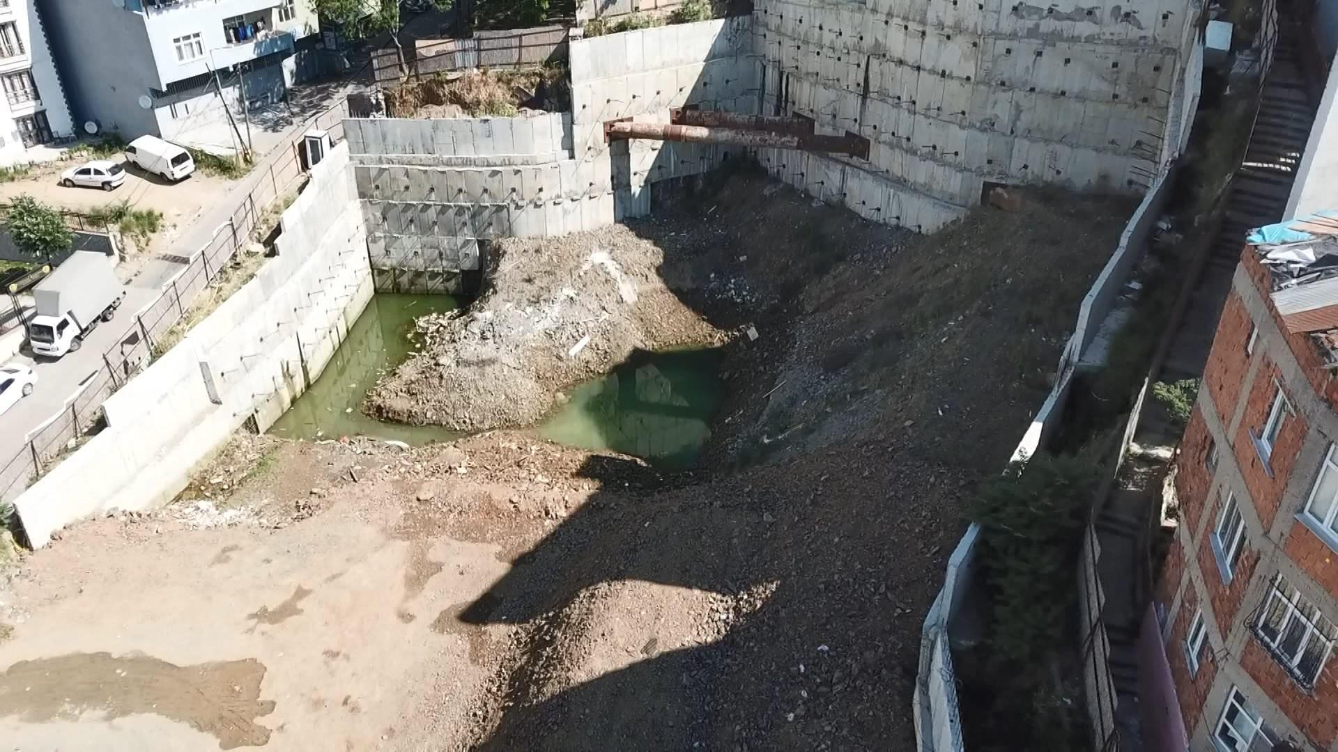 Kağıthanede 10 yaşında çocuğun boğulduğu inşaat alanındaki gölet havadan görüntülendi