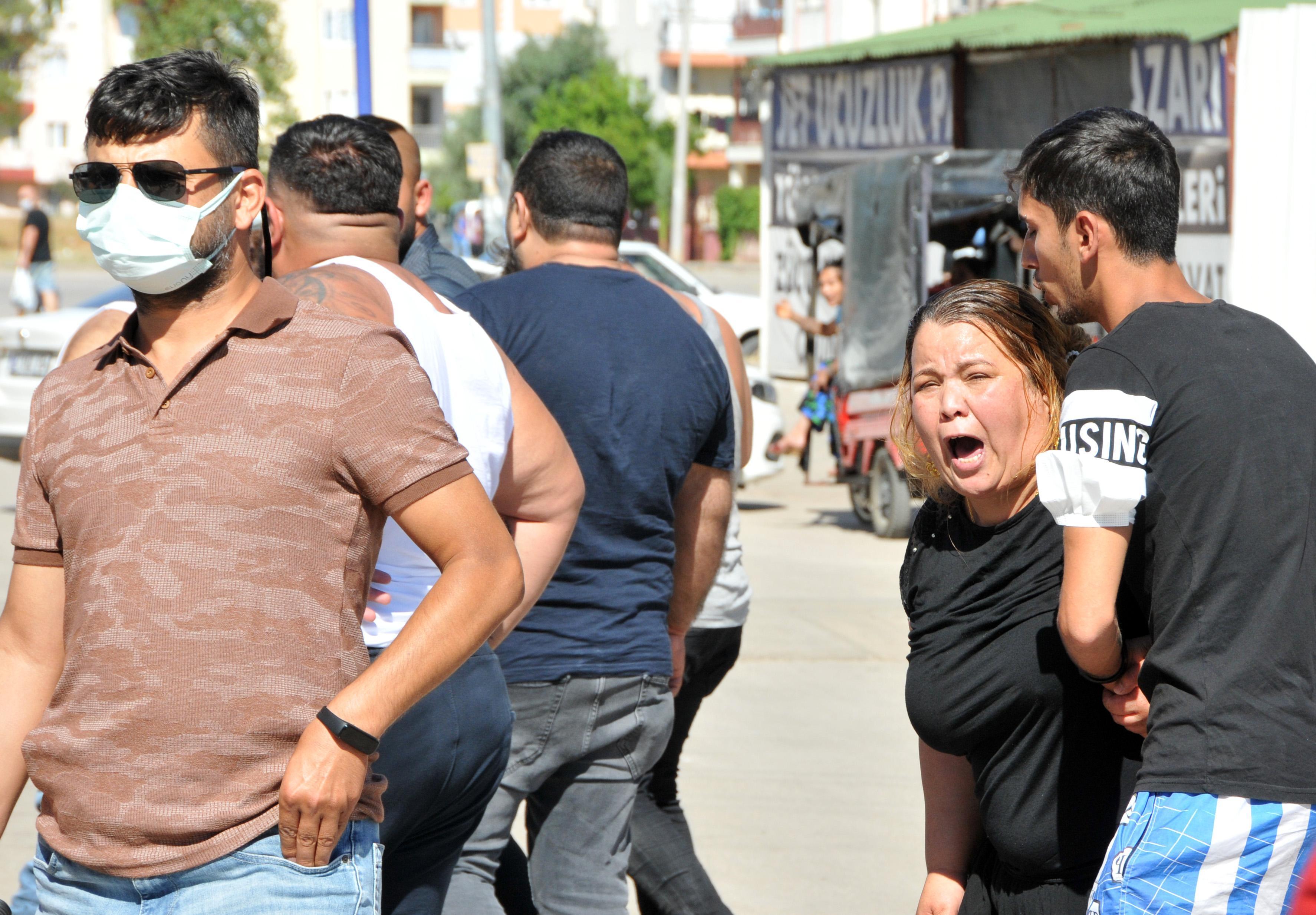 Çocukların kavgasına aileler karıştı, polis biber gazıyla müdahale etti