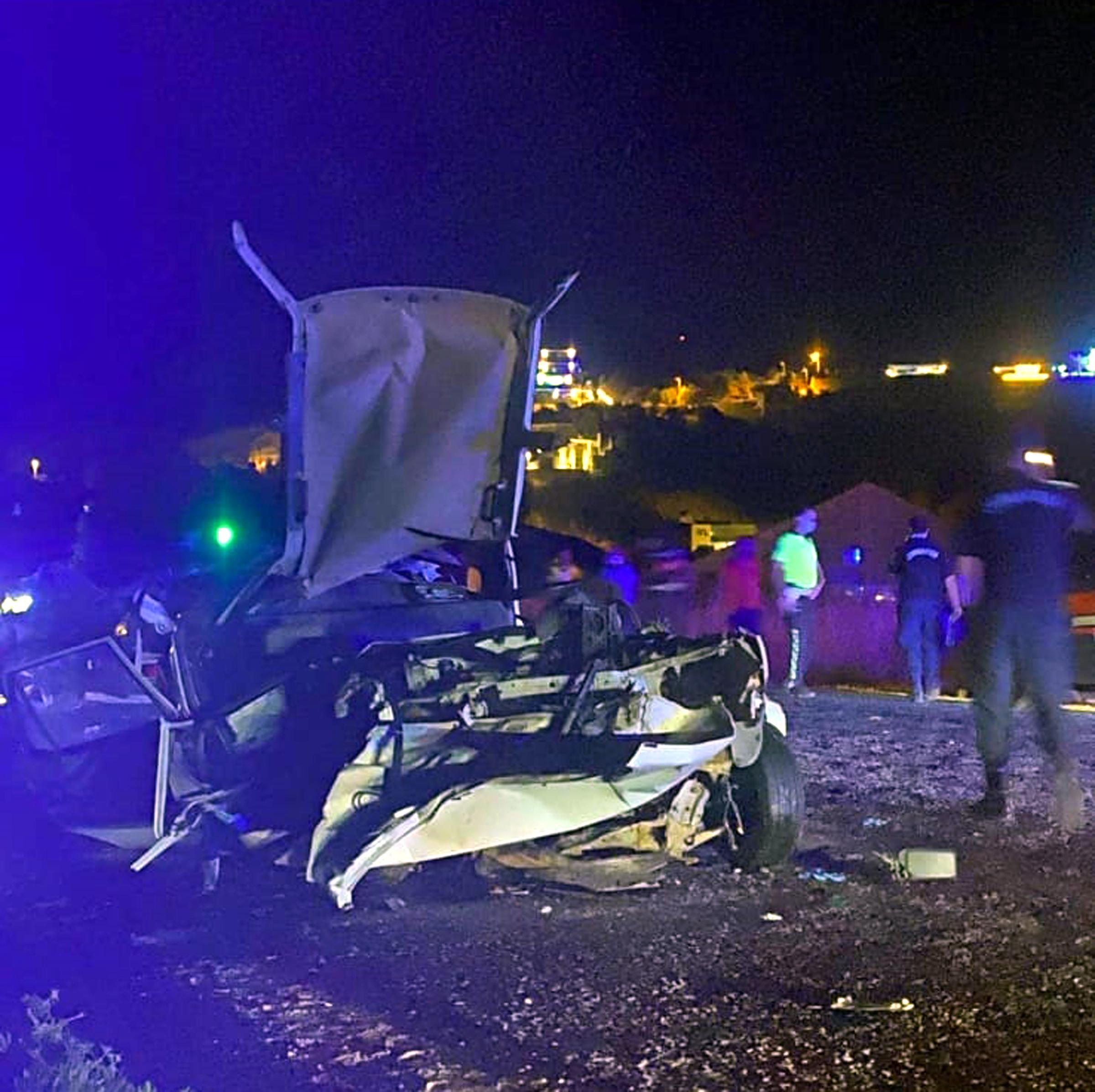 Antalyada hatalı sollama kazası: 1 ölü, 2 yaralı