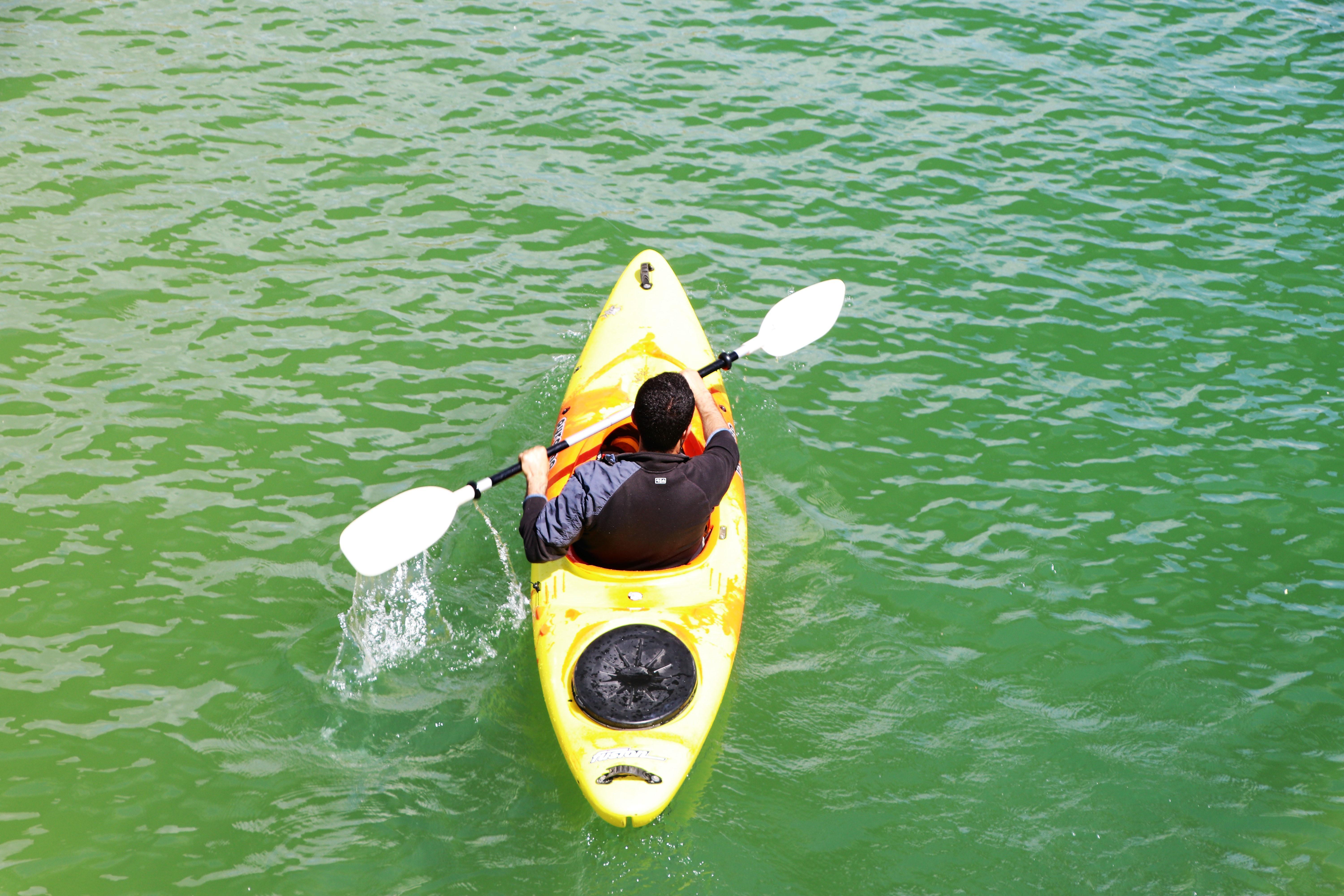 Diyarbakırda baraj gölünde kano keyfi