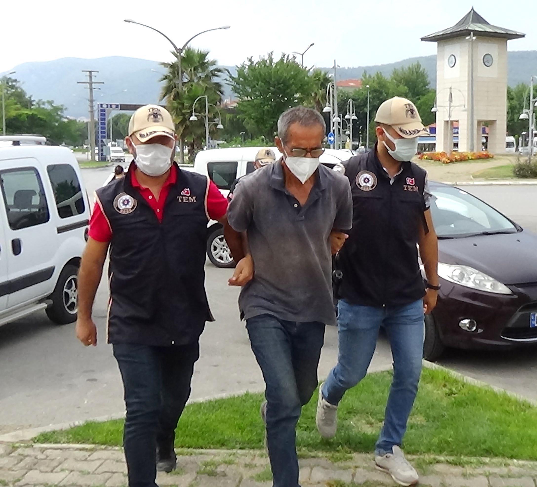 Kırmızı bültenle aranırken Muğlada yakalanan firari tutuklandı