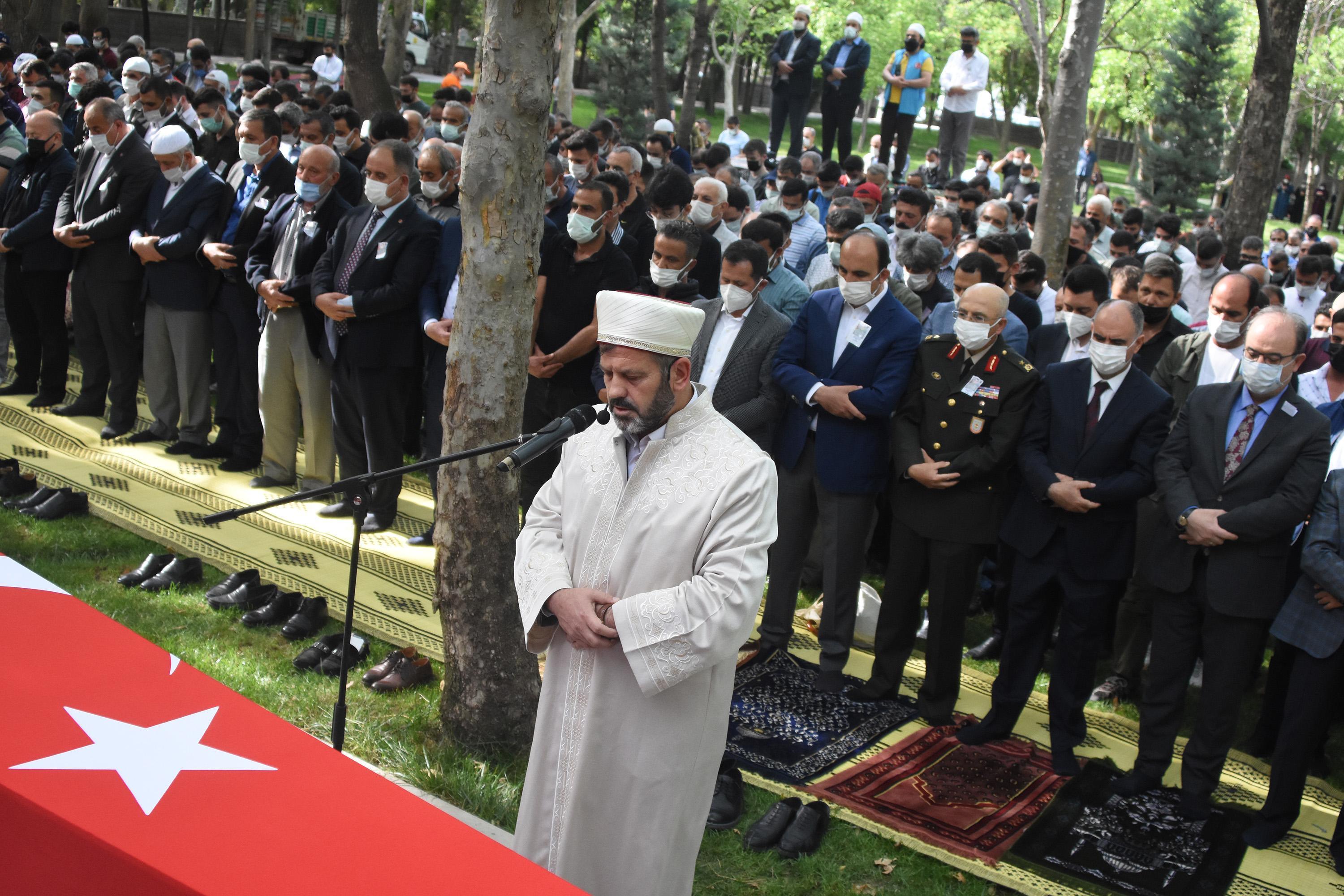 Şehit Akın, son yolculuğuna uğurlandı