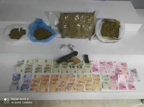 Ataşehirde uyuşturucu satarken yakalanan şüpheli tutuklandı