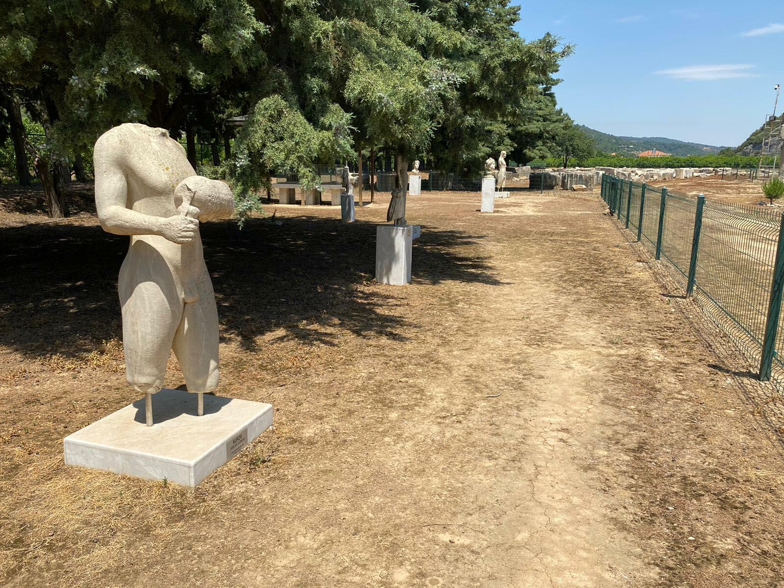 Dünyanın en eski kehanet merkezi Klarosta kült heykeller restore edilecek