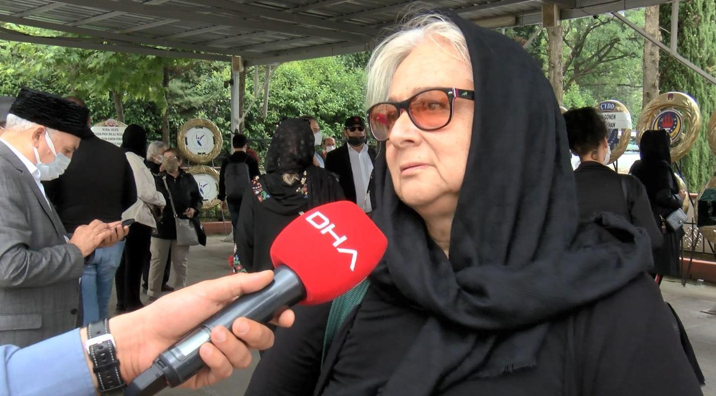 TRT sanatçısı Yıldız Ayhan, toprağa verildi