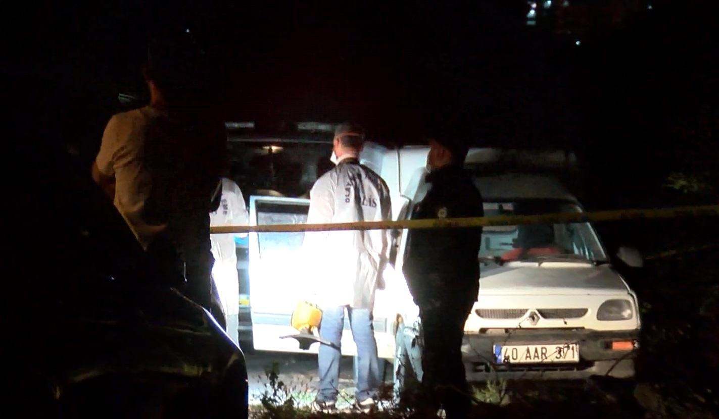 Park halindeki otomobilde cesedi bulundu