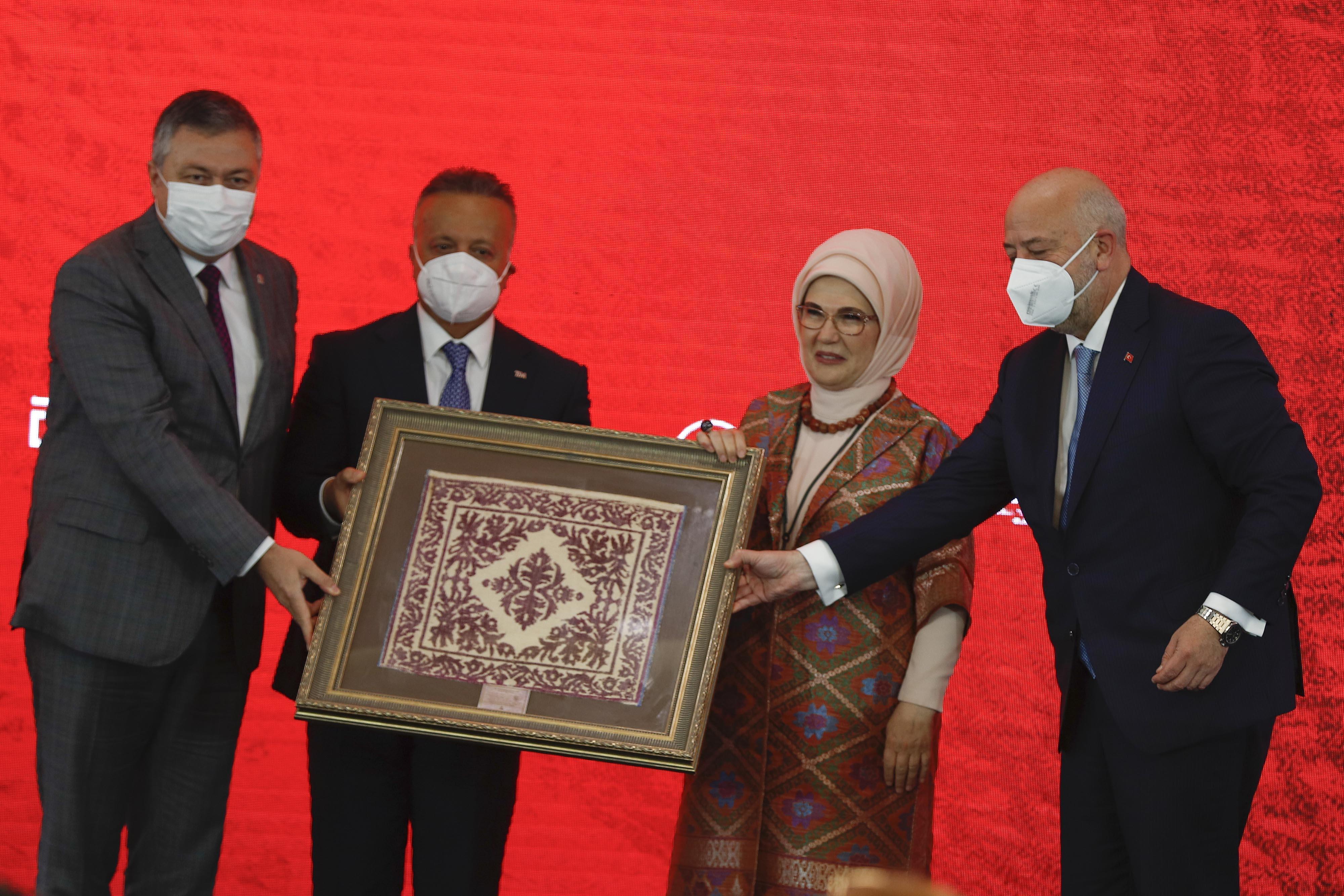 Emine Erdoğan: Geleneksel sanatların ruhunu anlamadan ticarileştirmeyelim