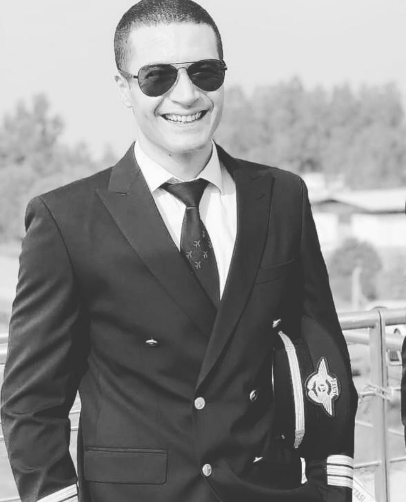 THYyi yasa boğan ölüm: Genç pilot balkondan düşerek hayatını kaybetti